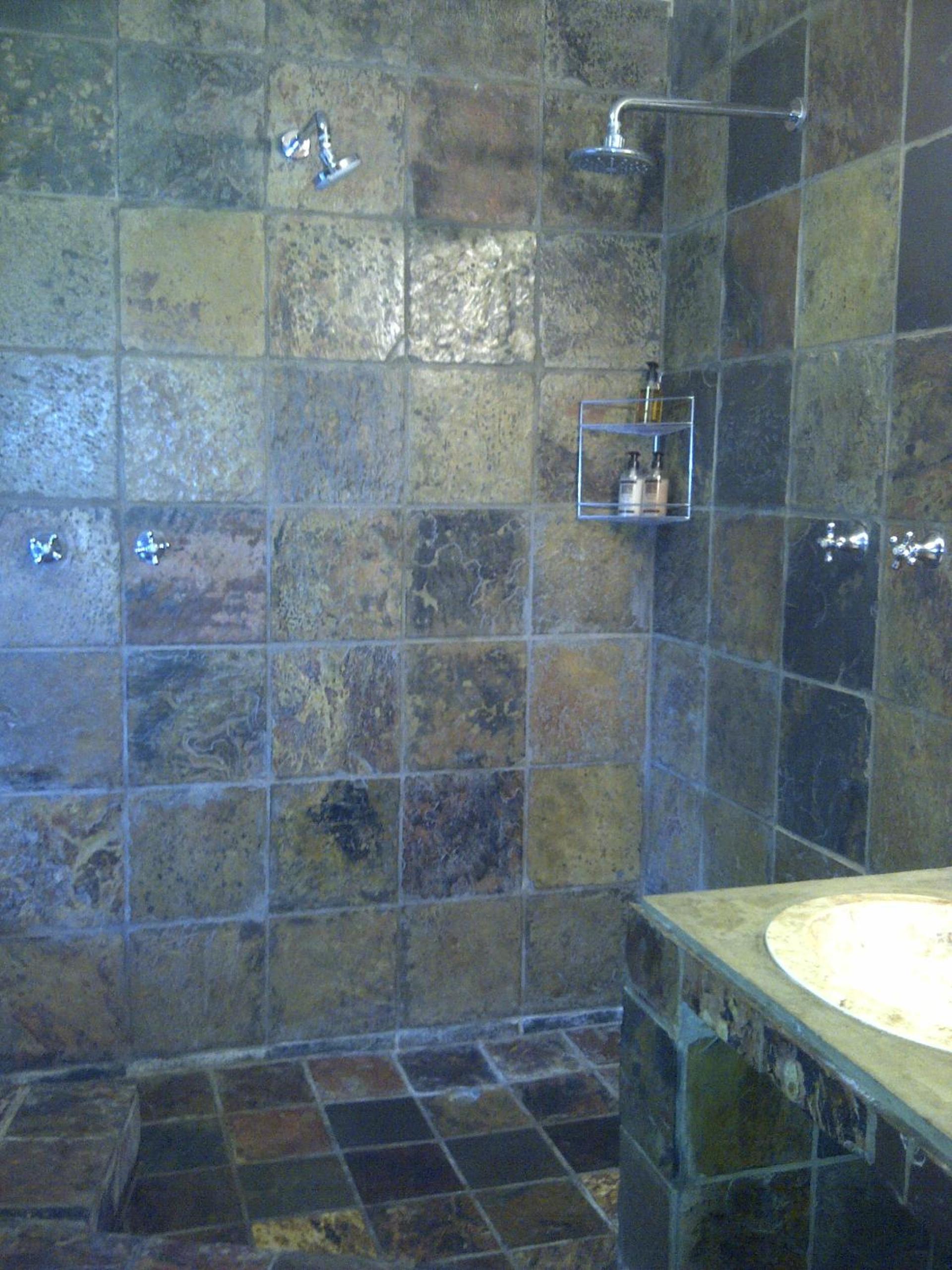 Honeymoon Suite - Photo 19