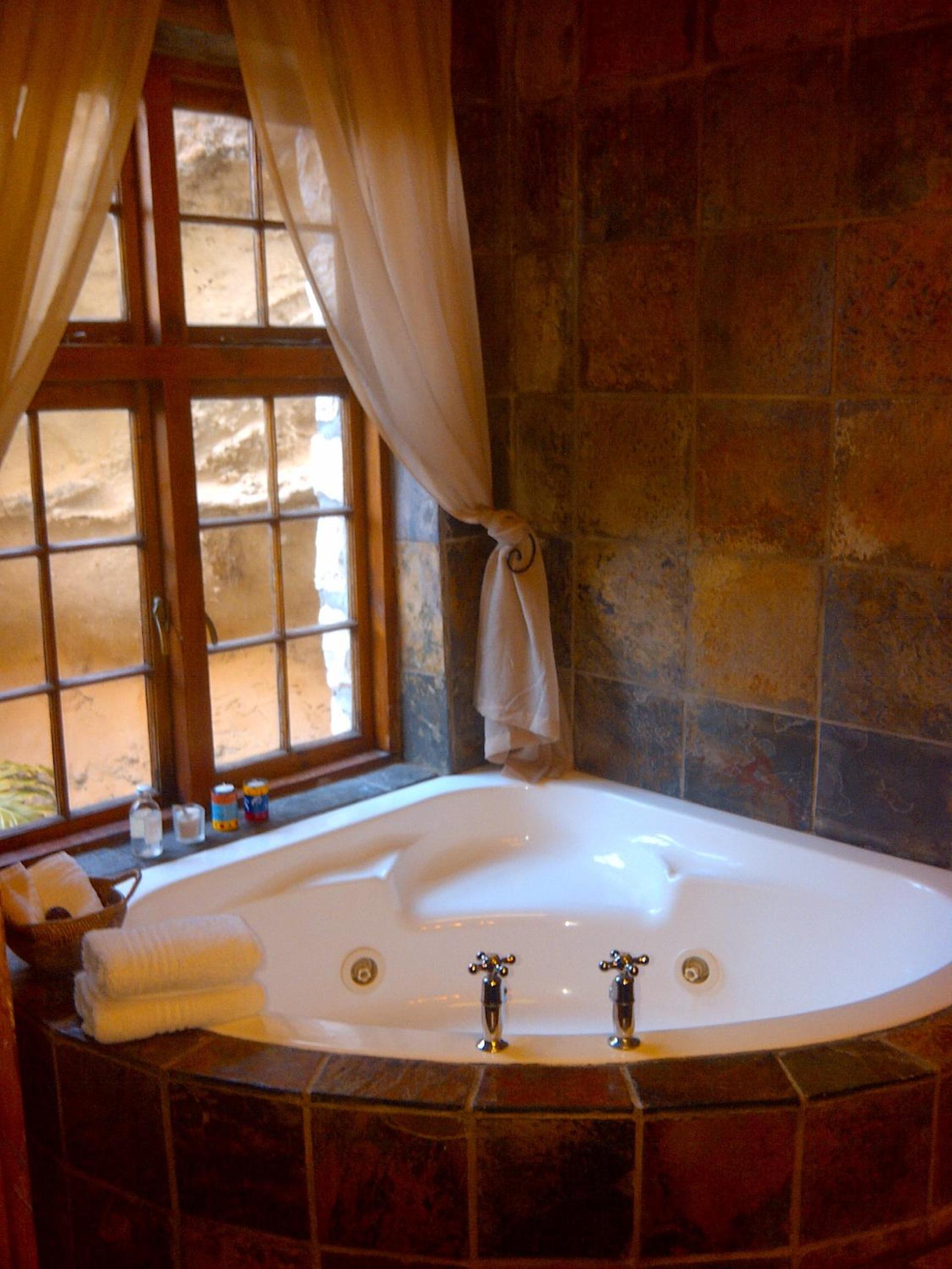 Honeymoon Suite - Photo 20