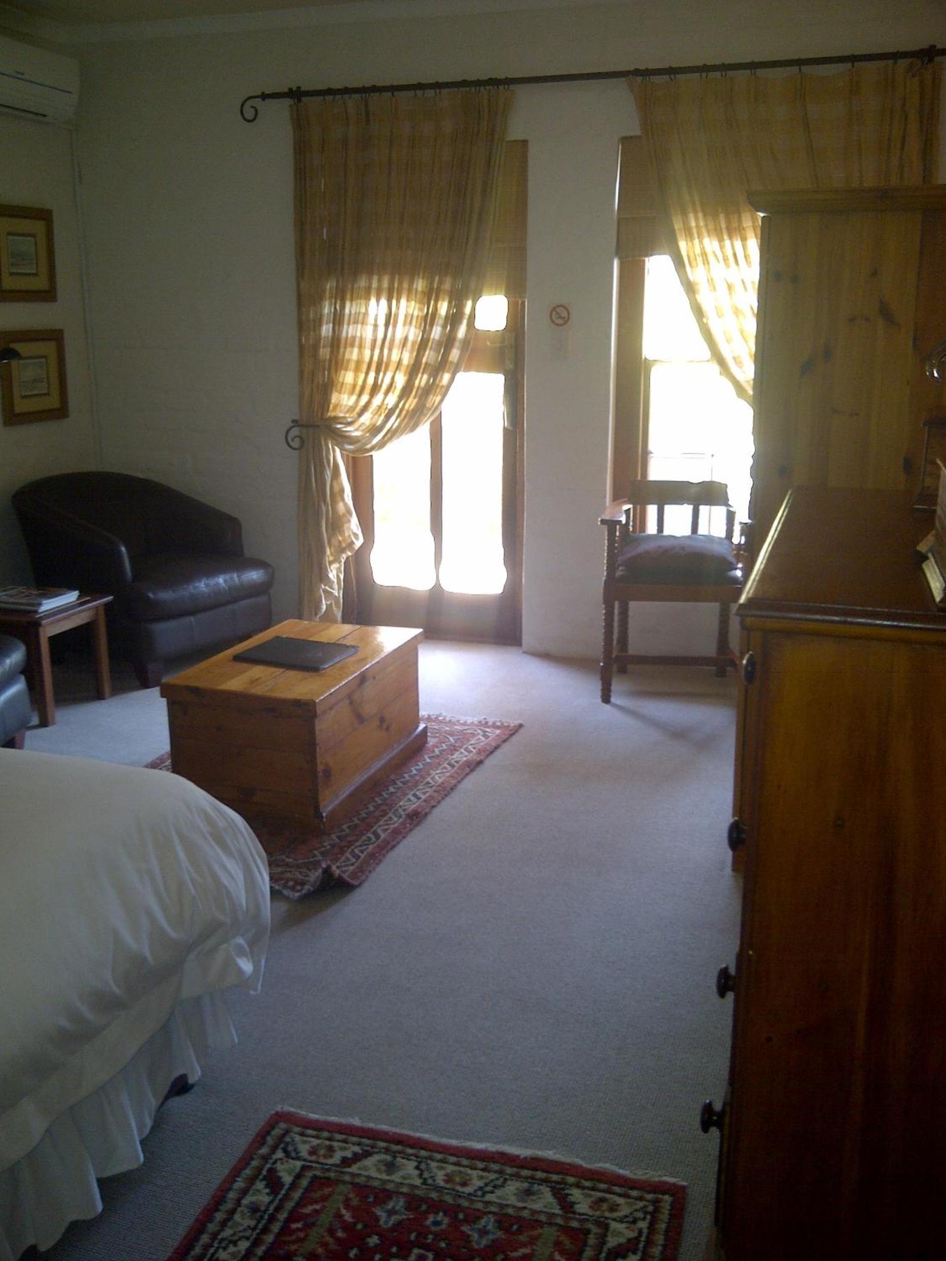 Honeymoon Suite - Photo 1