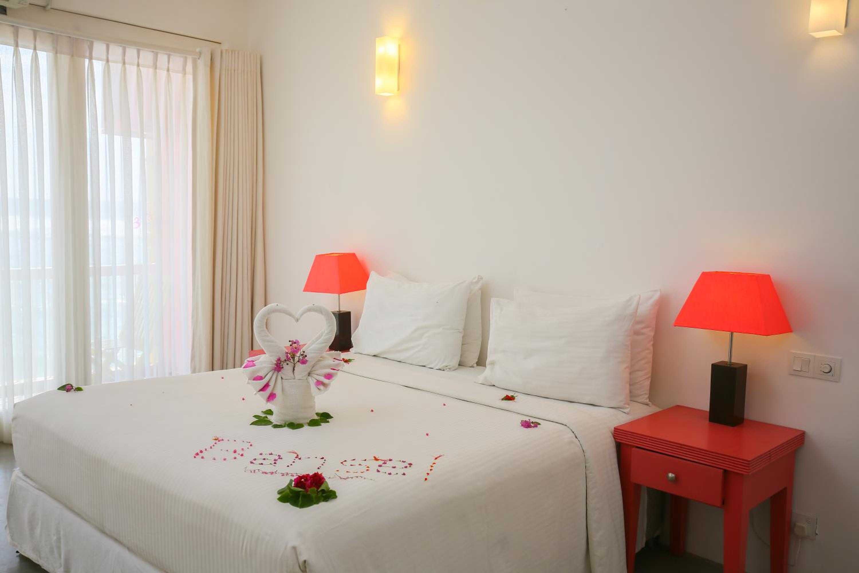 Deluxe Double Room with Sea View photo 3