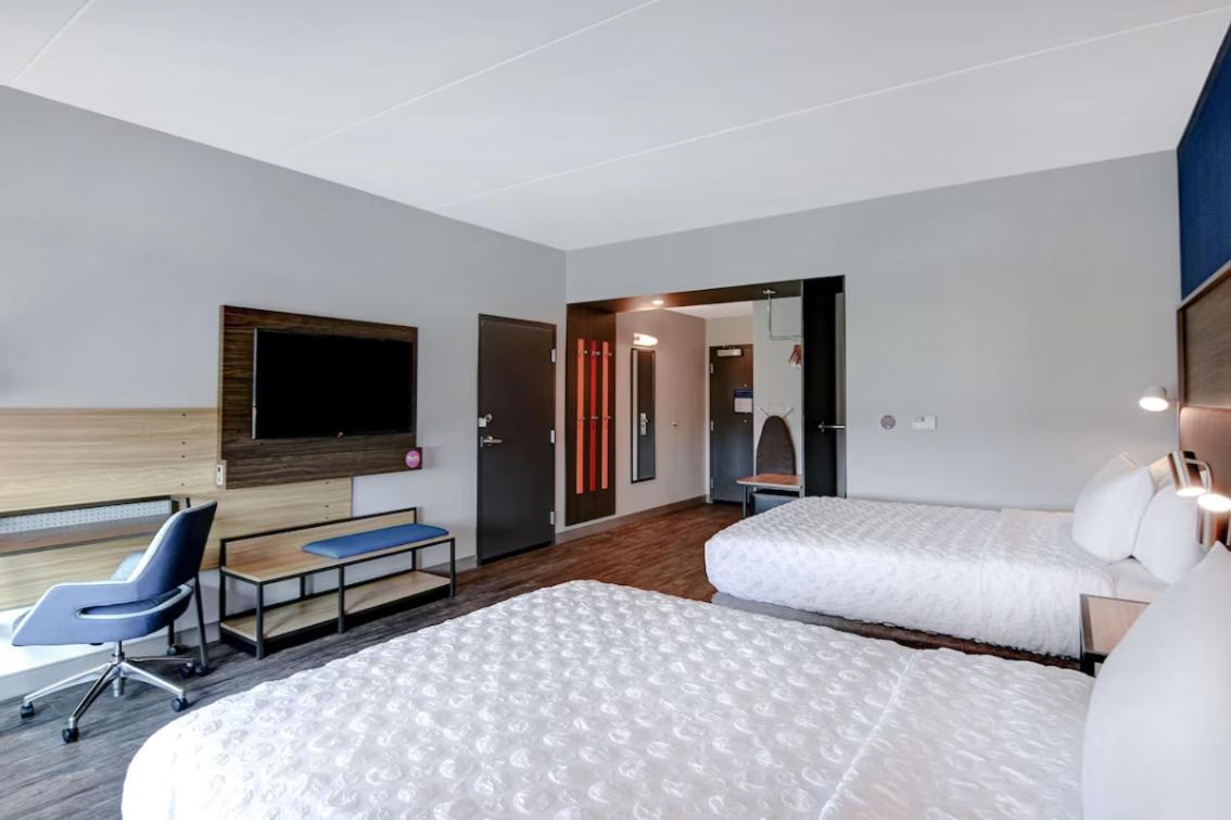Queen Room With Two Queen Beds - Mobility Access - Photo 4