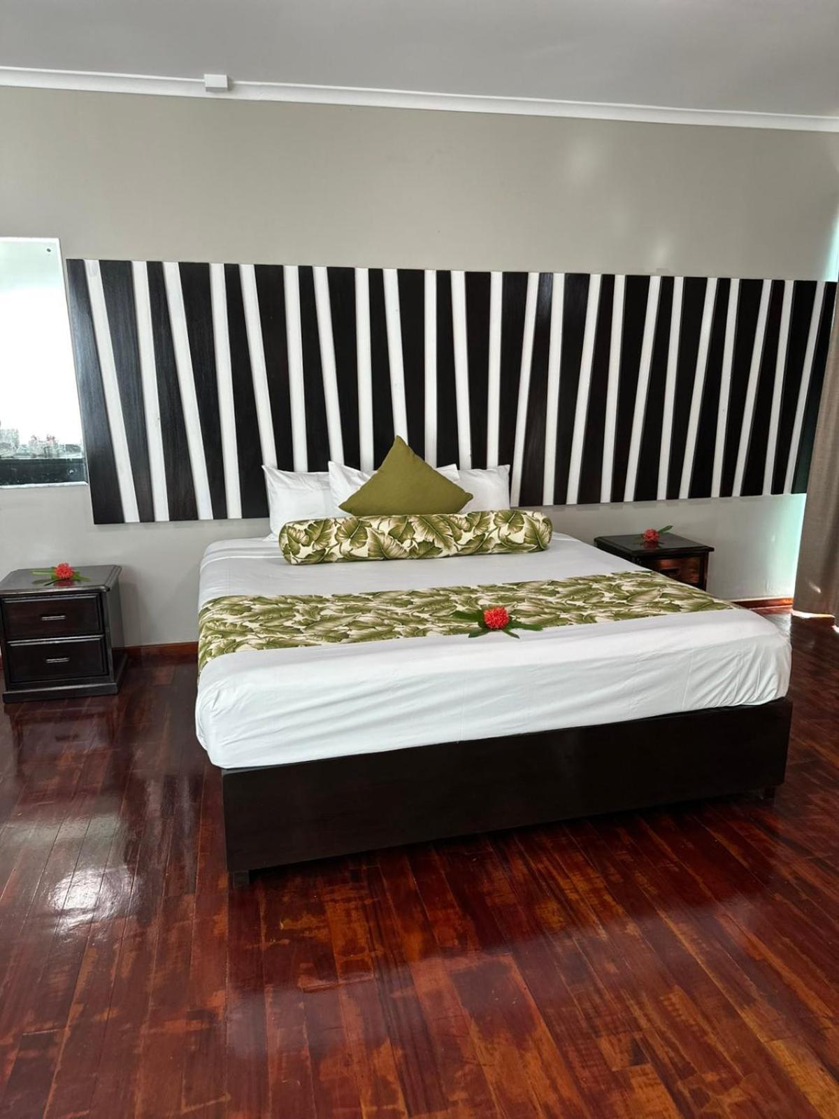 Executive Suite photo 2