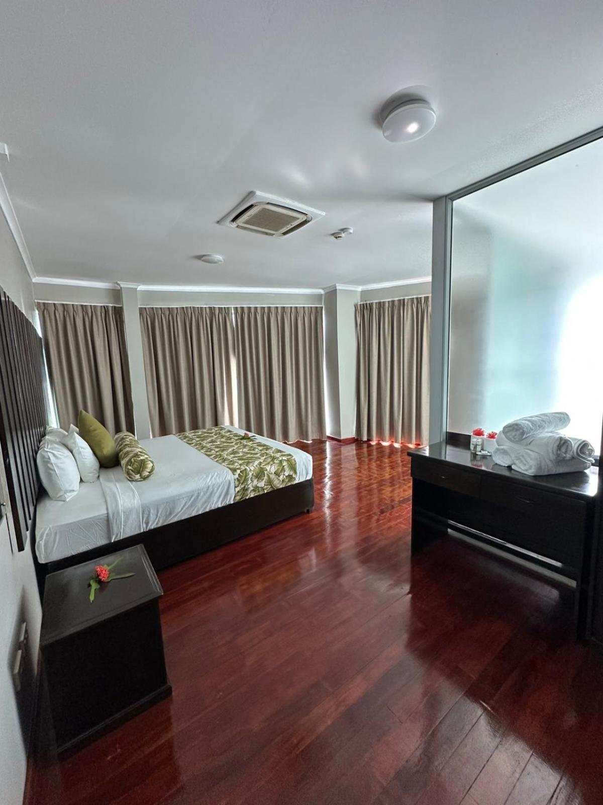 Executive Suite photo 1