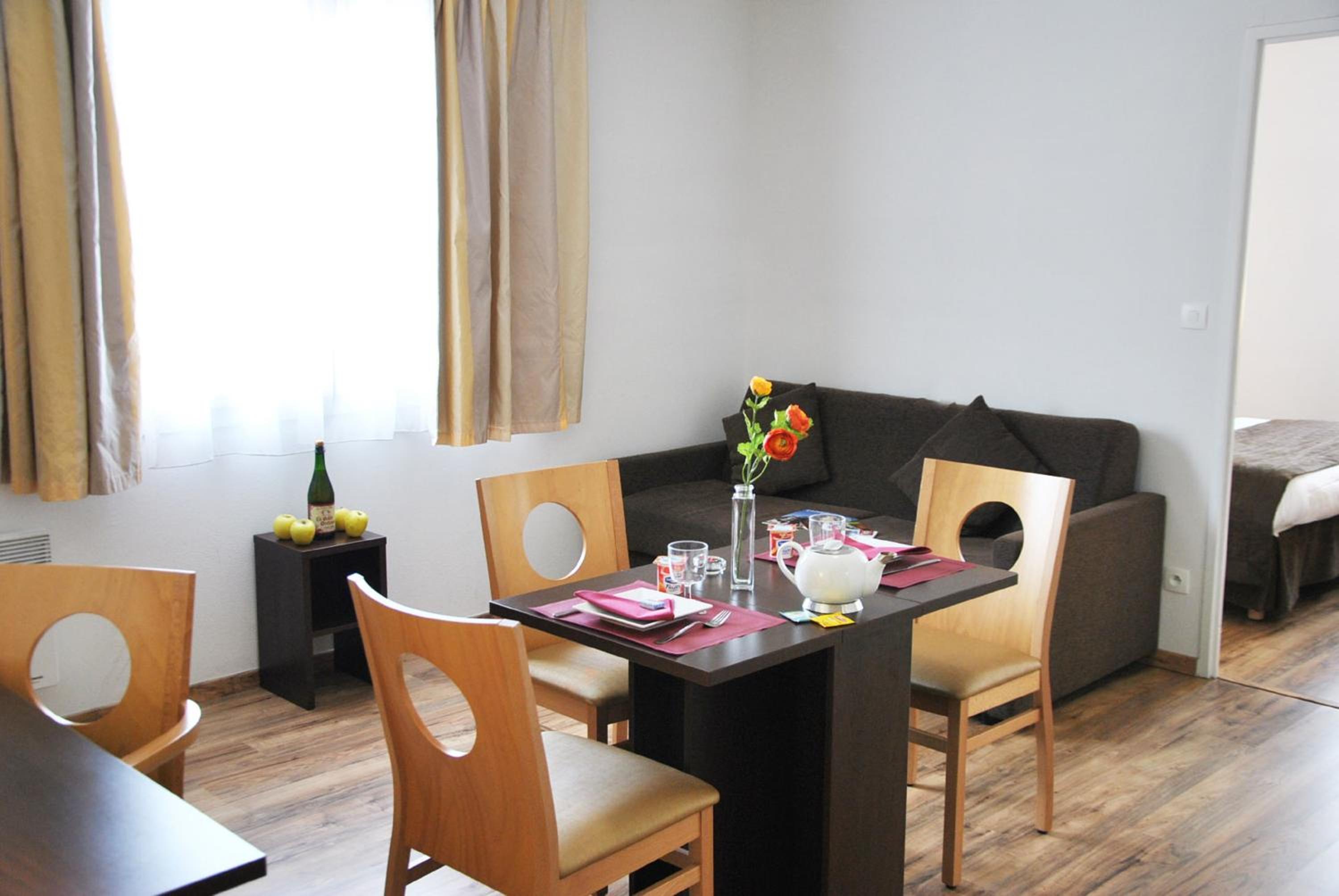 One-Bedroom Apartment (4 Adults) - Photo 11