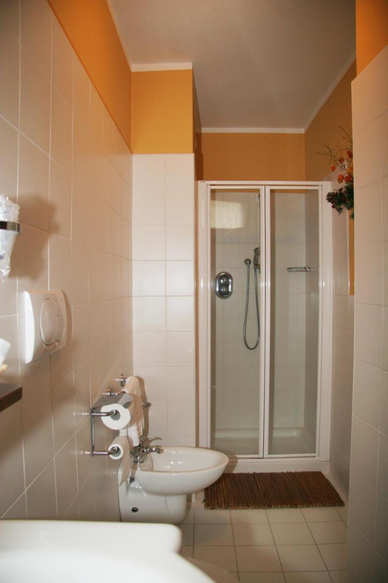 Standard Single Room photo 3