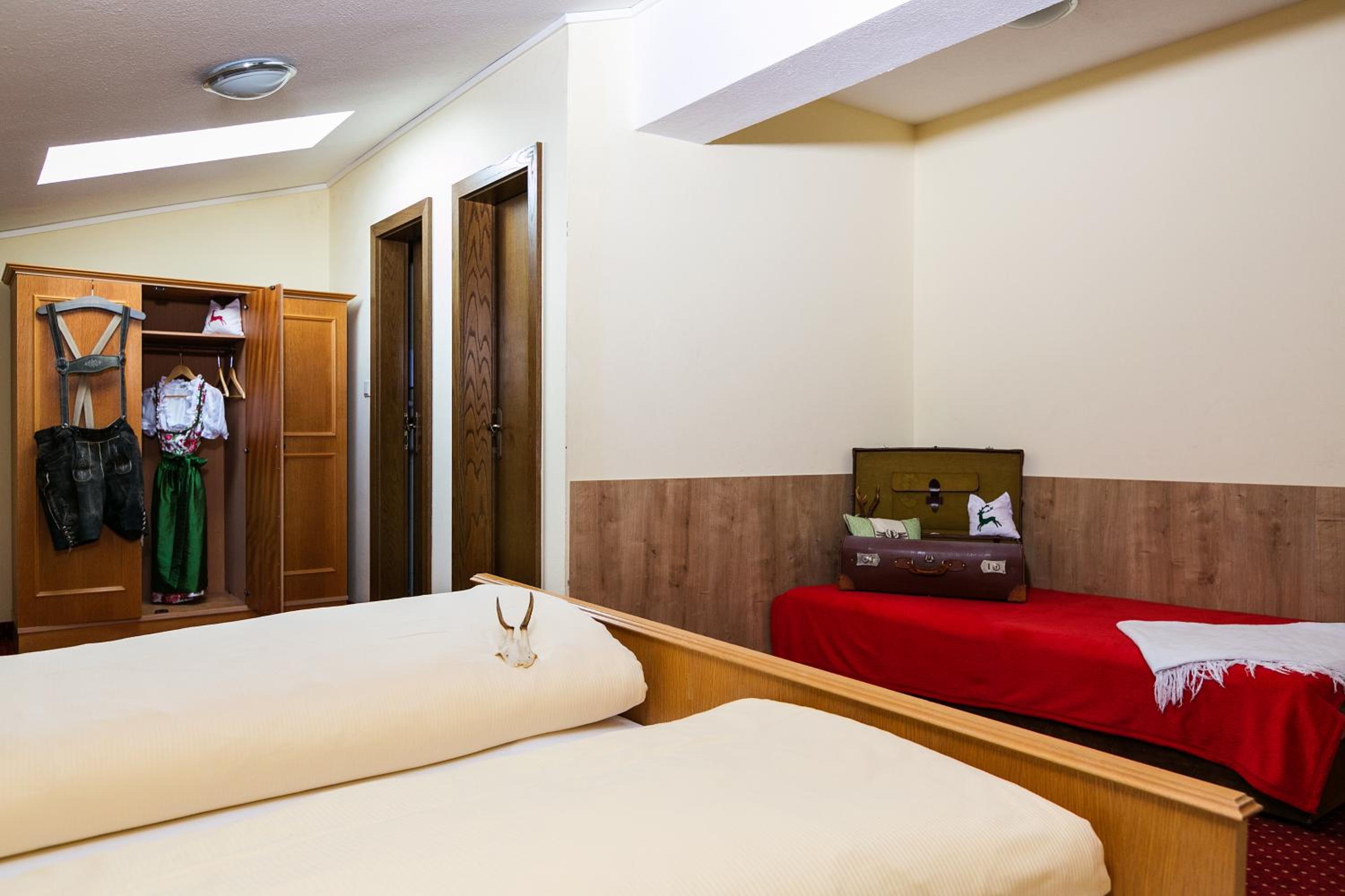 Standard Triple Room photo 3