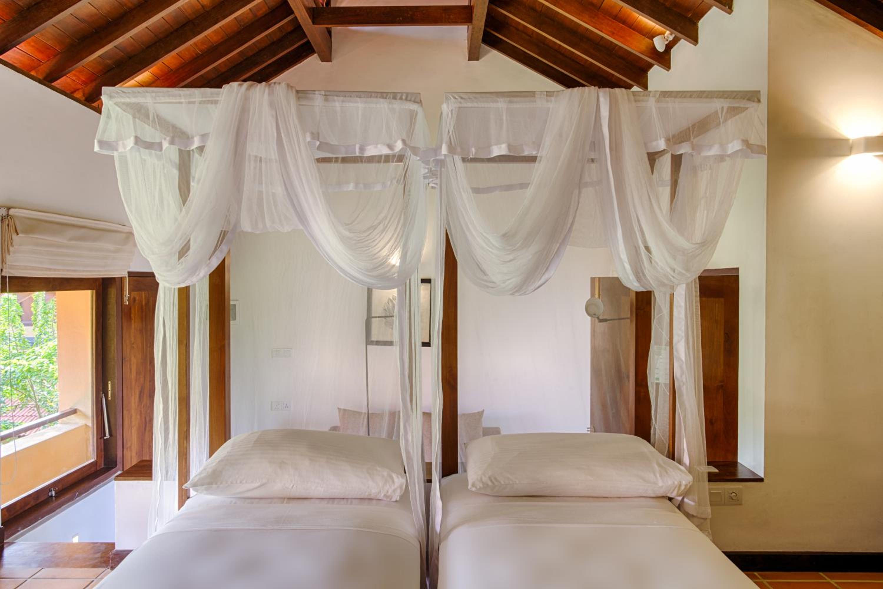 Classic Twin Room with Yoga