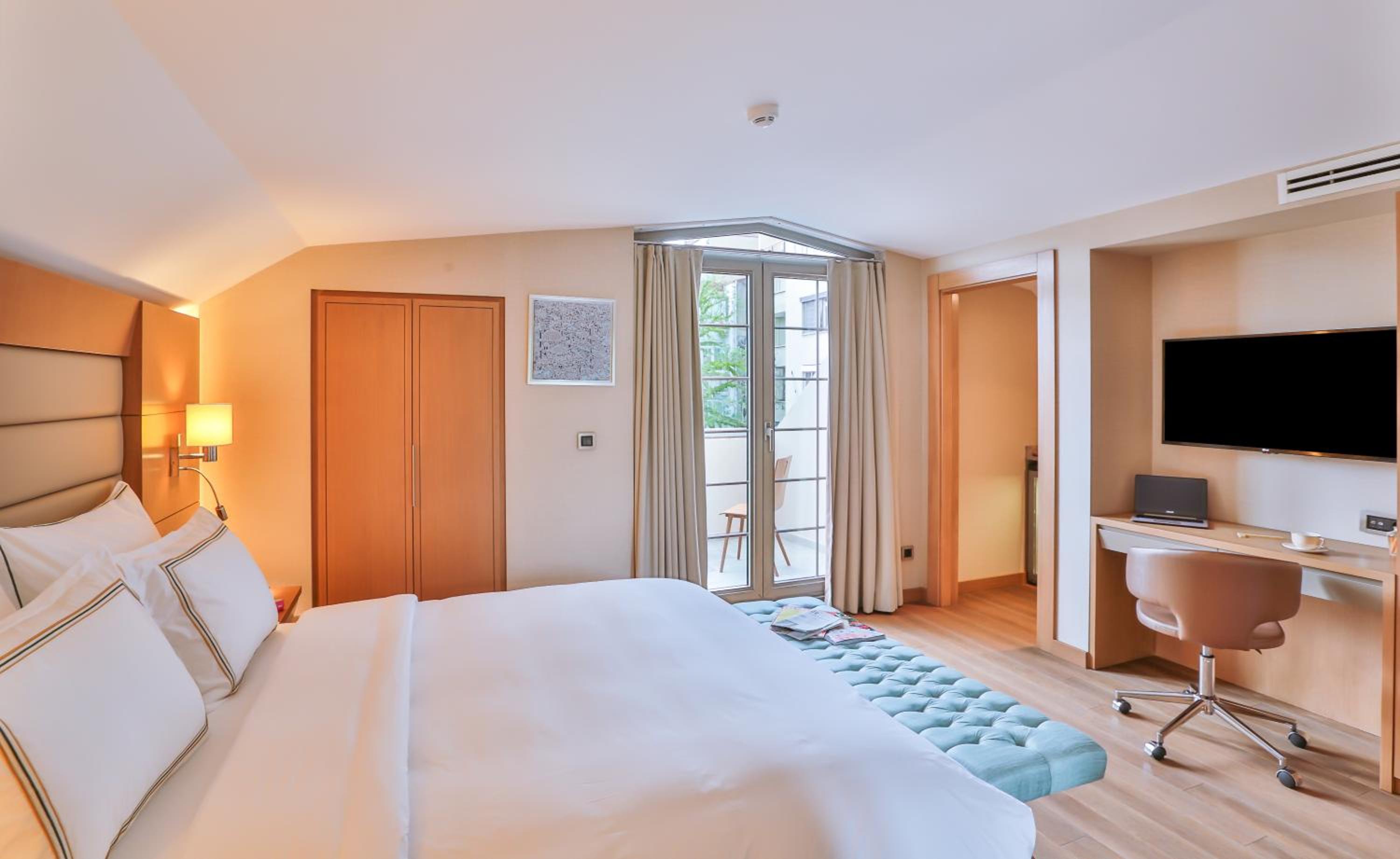 Penthouse Suite photo 1