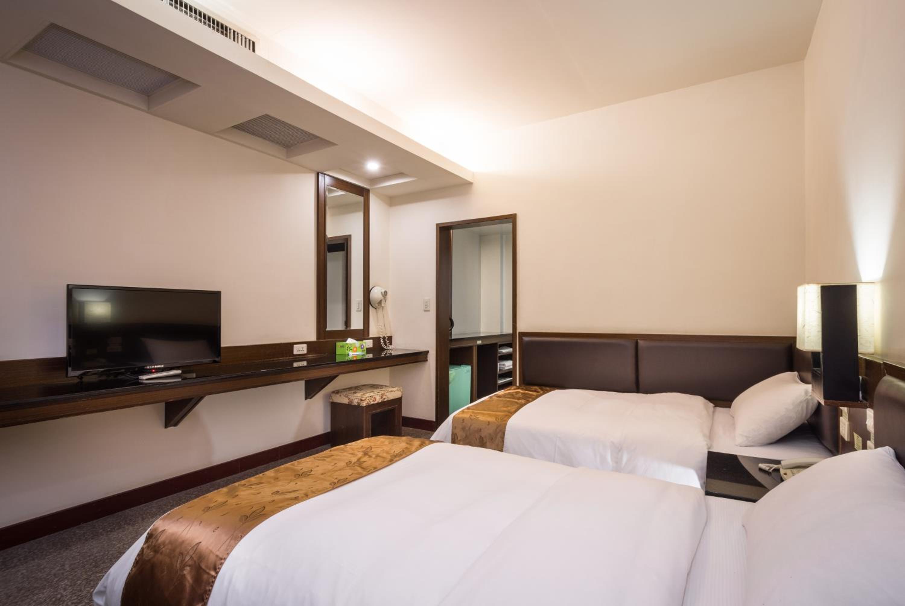 Superior Twin Room photo 2