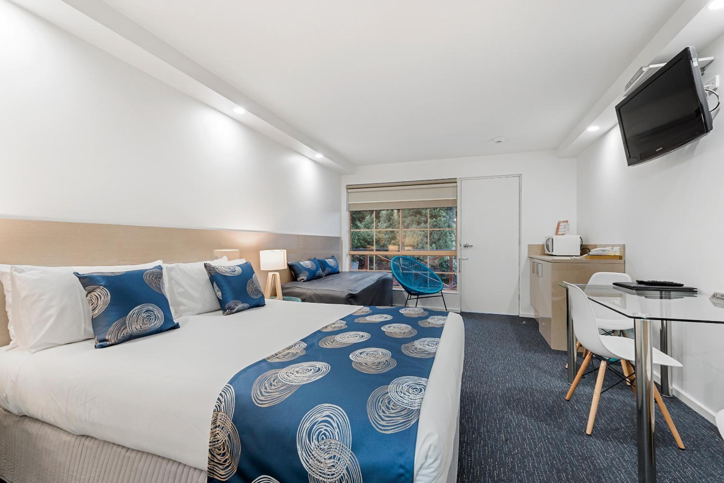 Deluxe Queen Room - Photo 1