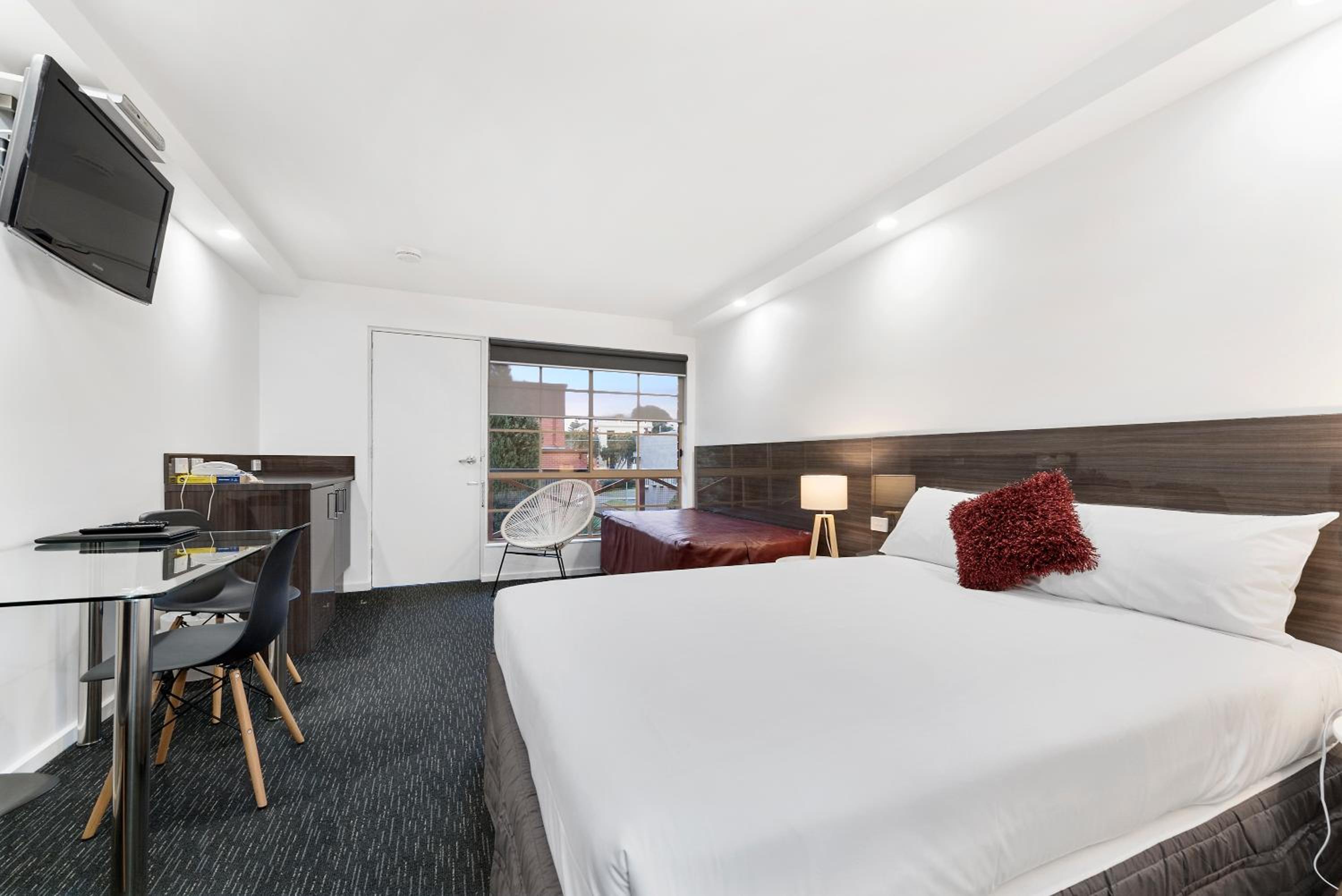 Standard Queen Room - Photo 1
