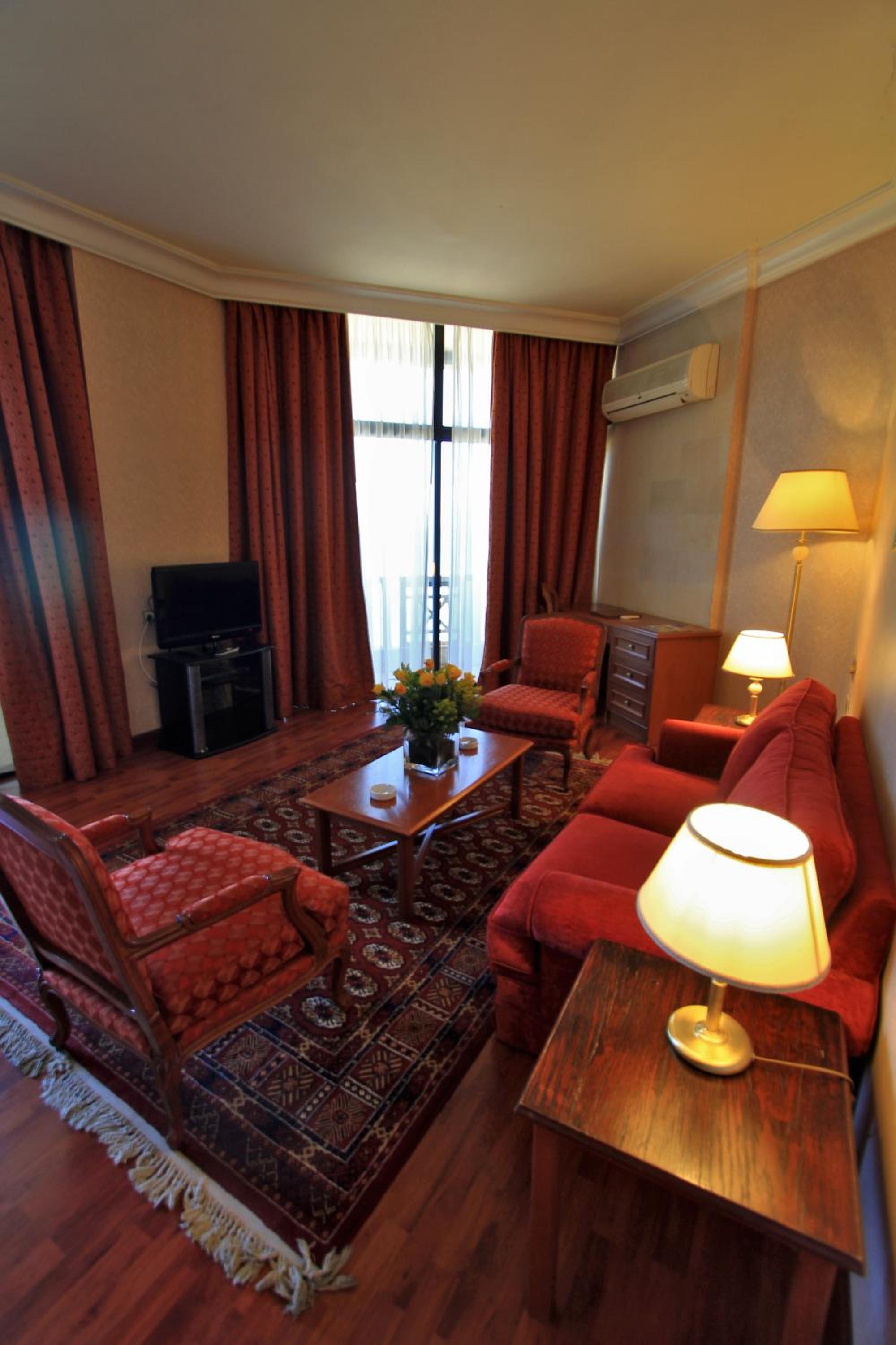 Executive Suite Sea View and Balcony