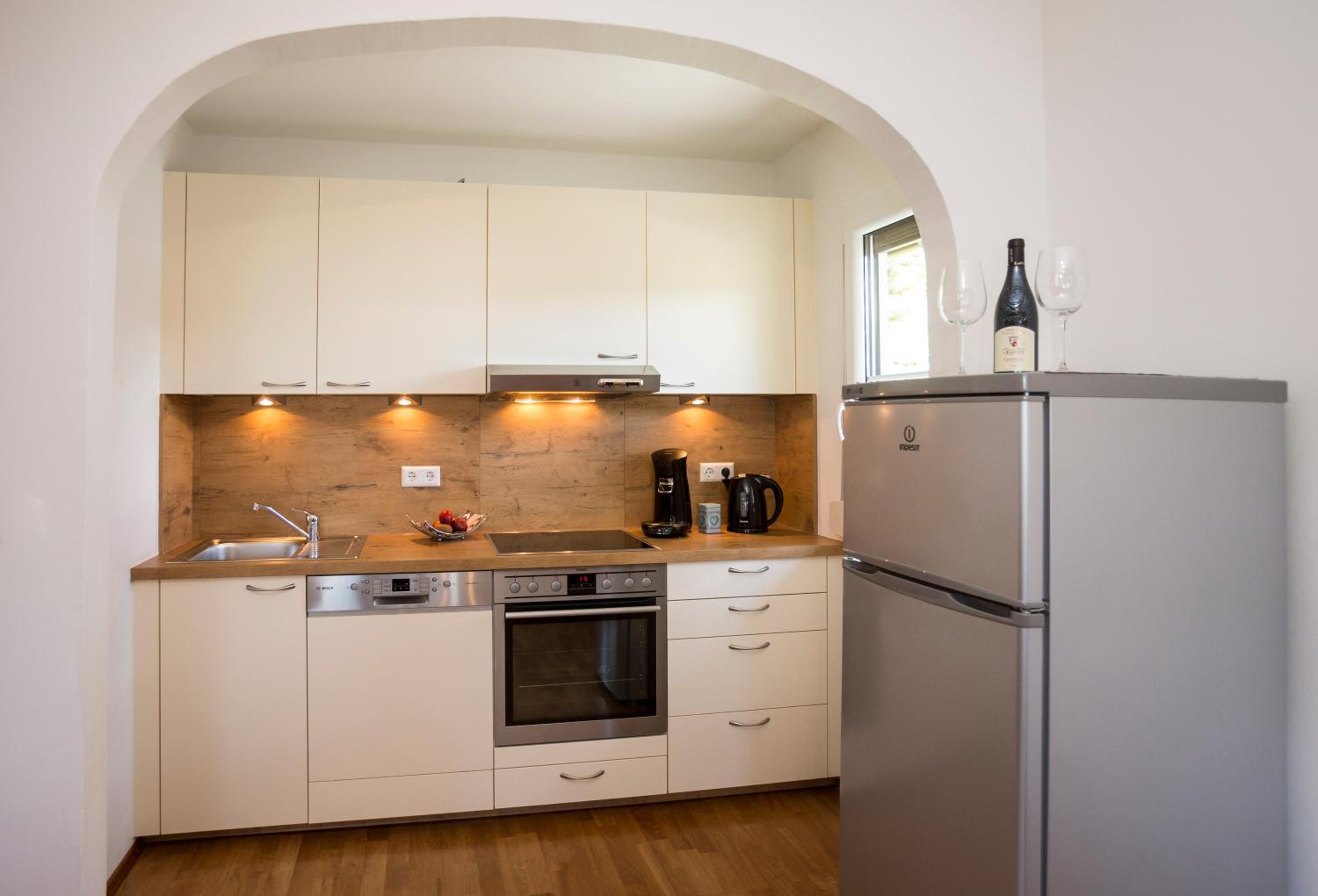 Two-Bedroom Apartment with Balcony photo 3