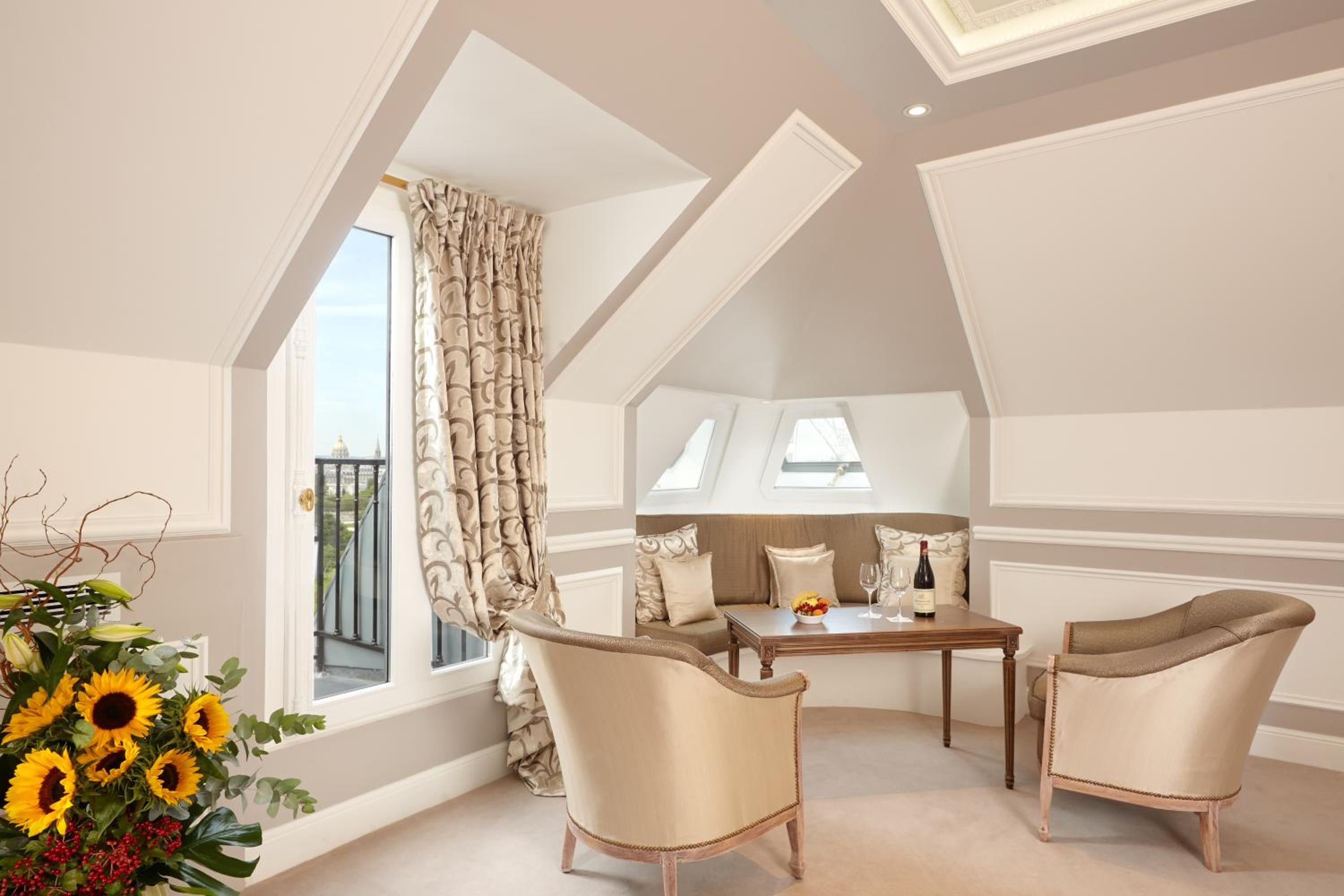 Suite Junior Tour Eiffel Suite Junior Tour Eiffel