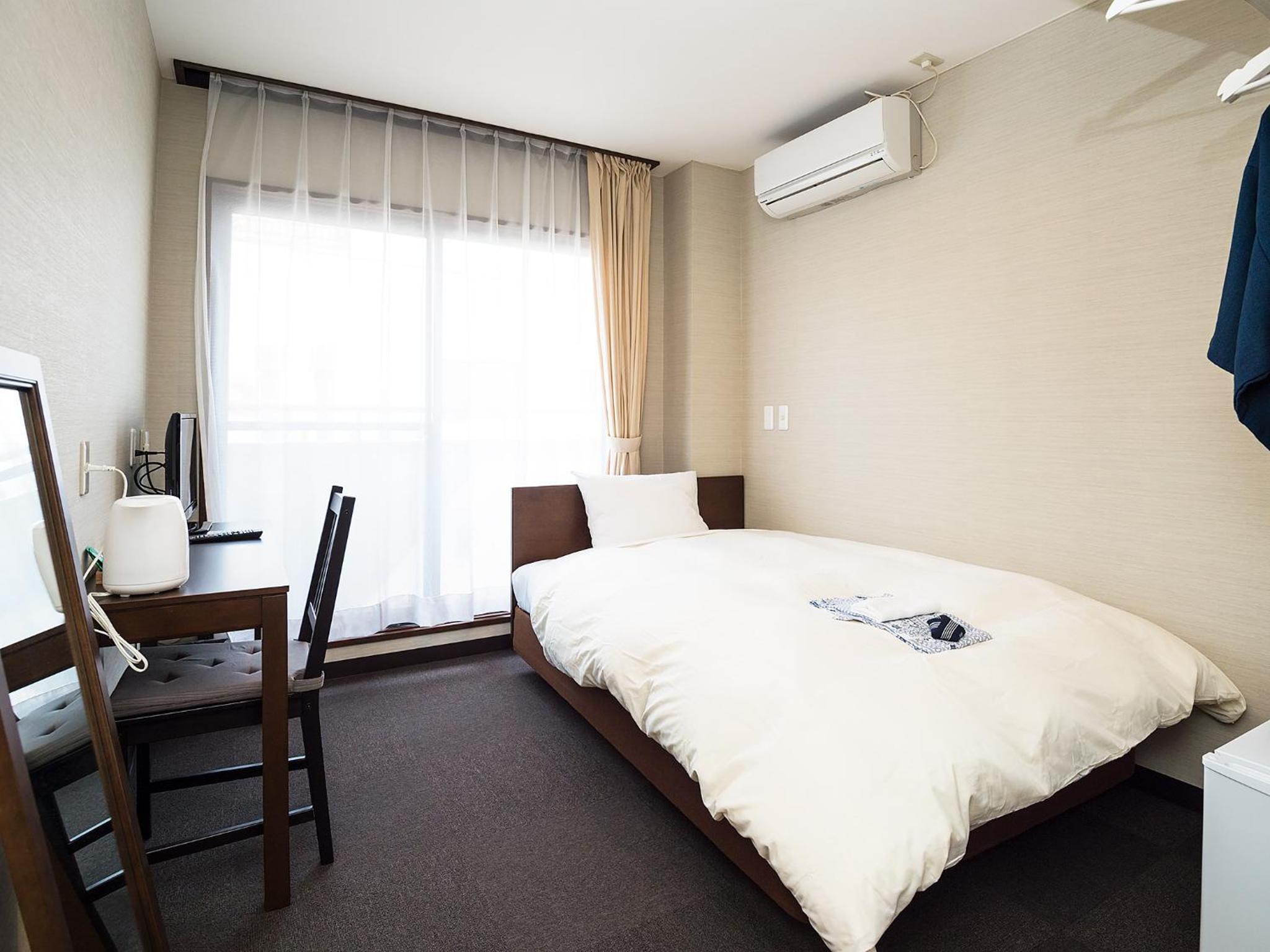 Single Room photo 1