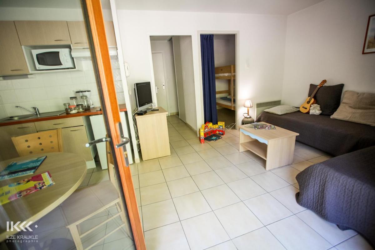 Comfort Studio with Balcony (4 Adults) photo 2