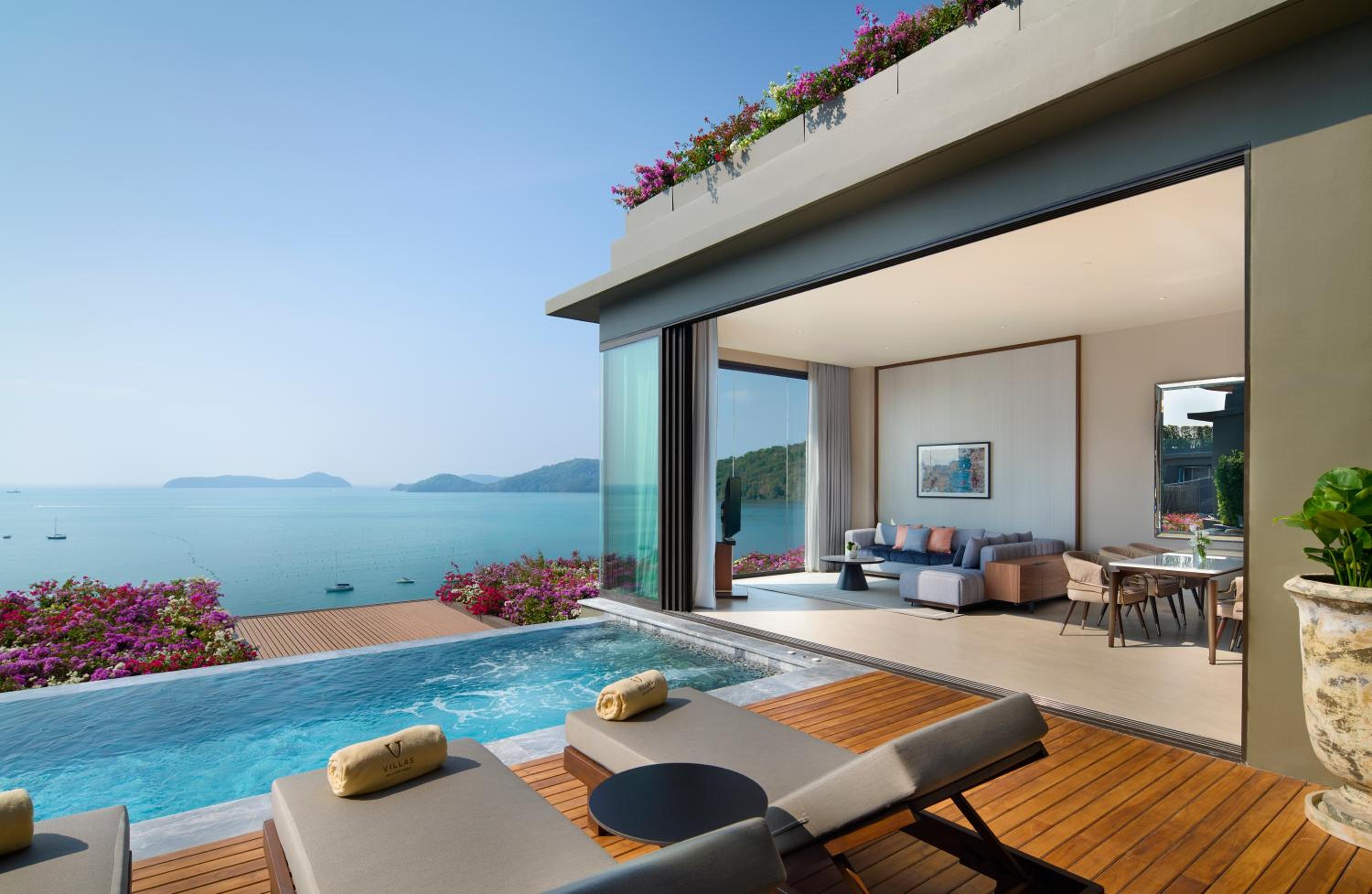 Two-Bedroom Villa with Sea View - Photo 11