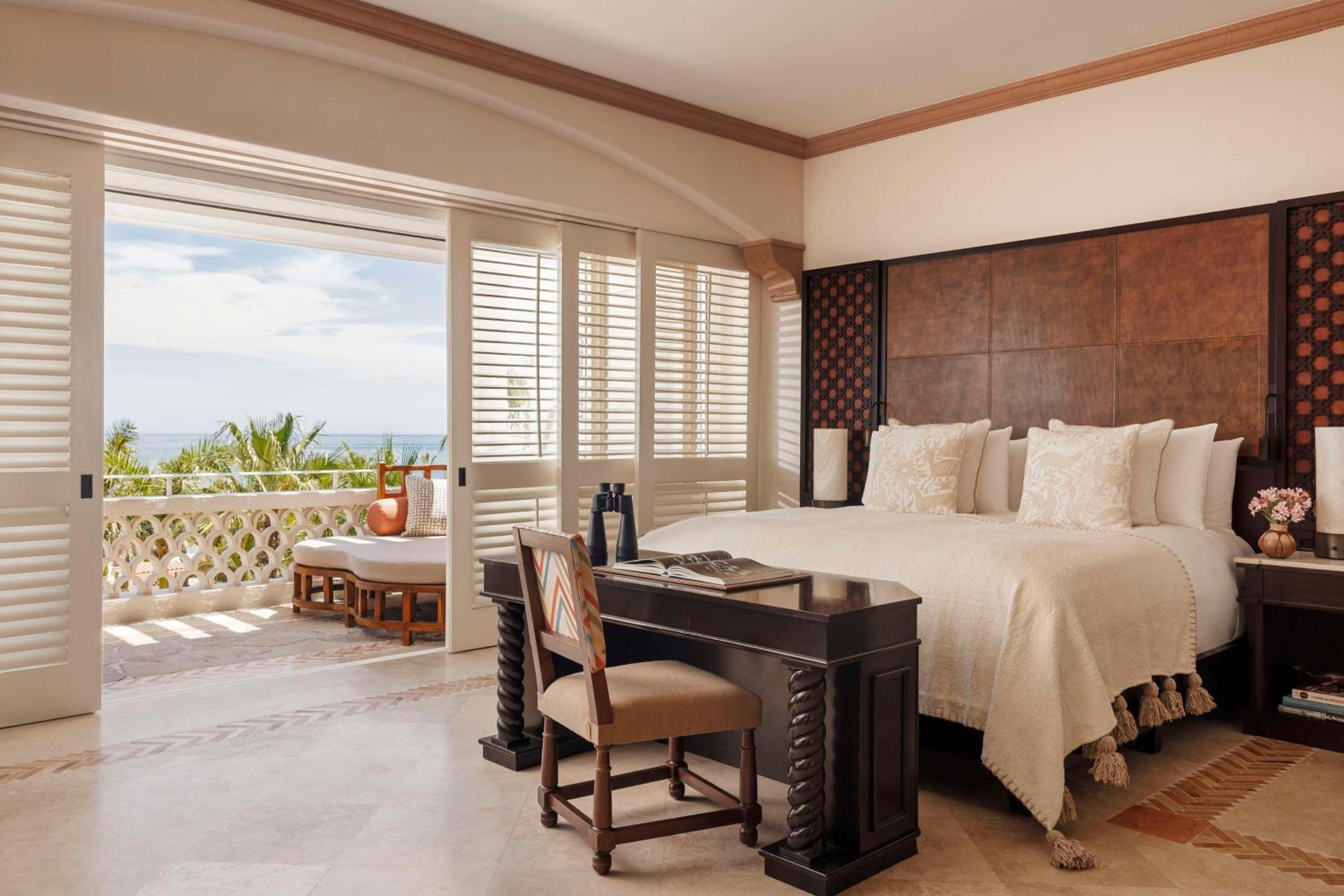 Junior Suite - Ocean Front with Plunge Pool