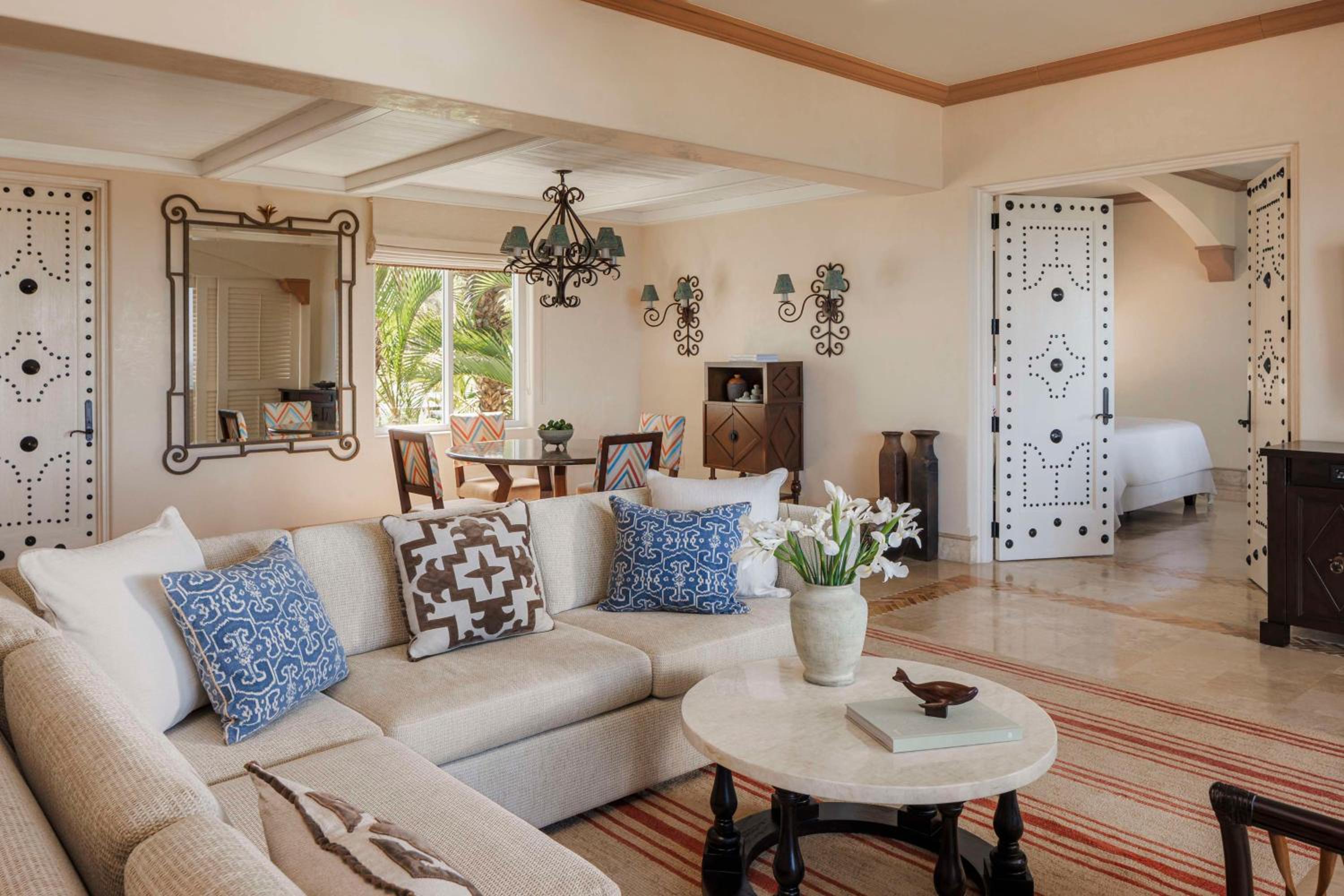 Grand Suite - Ocean Front, One Bedroom