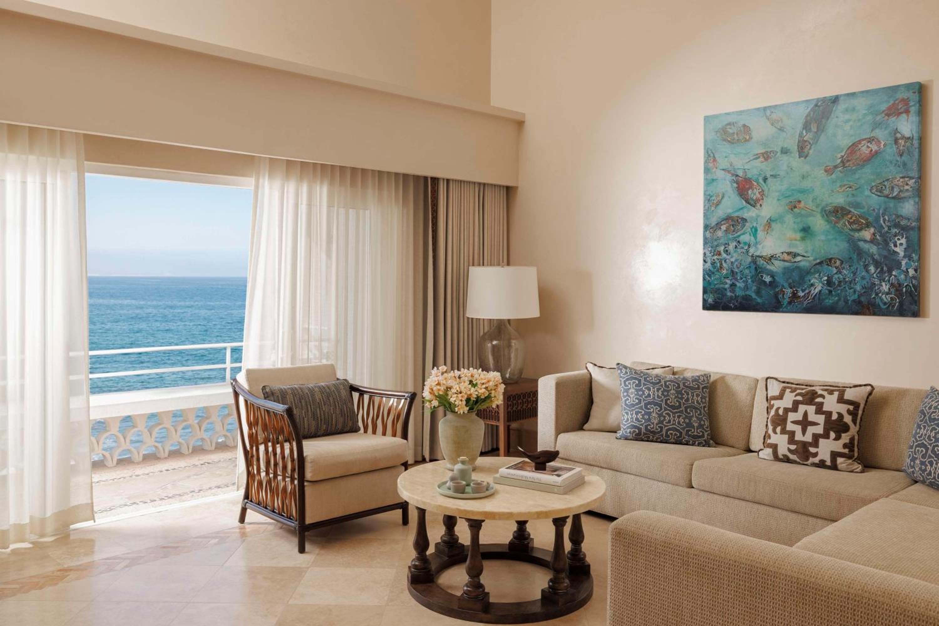 Suite - Ocean Front, One Bedroom