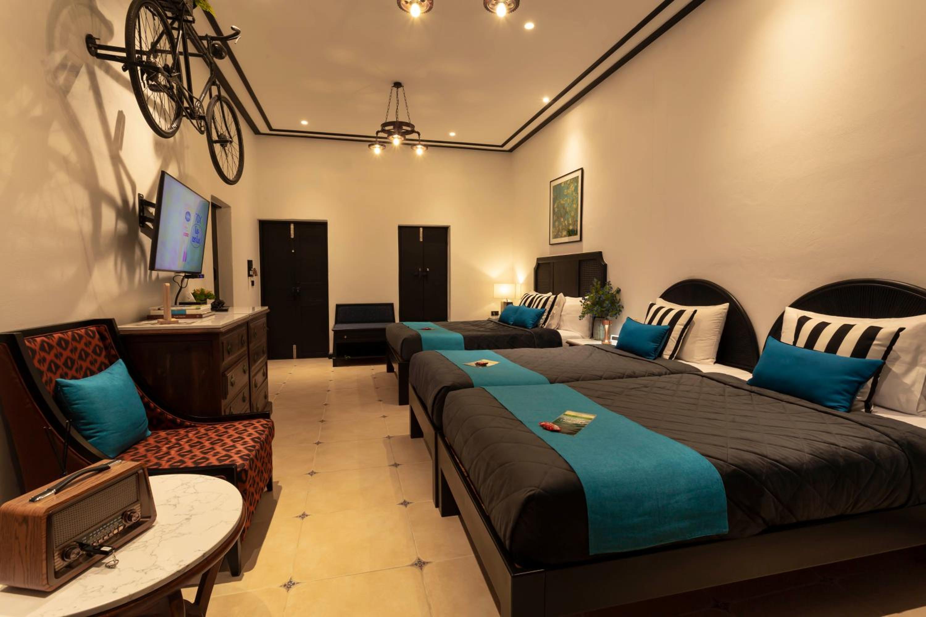 Deluxe Family Room