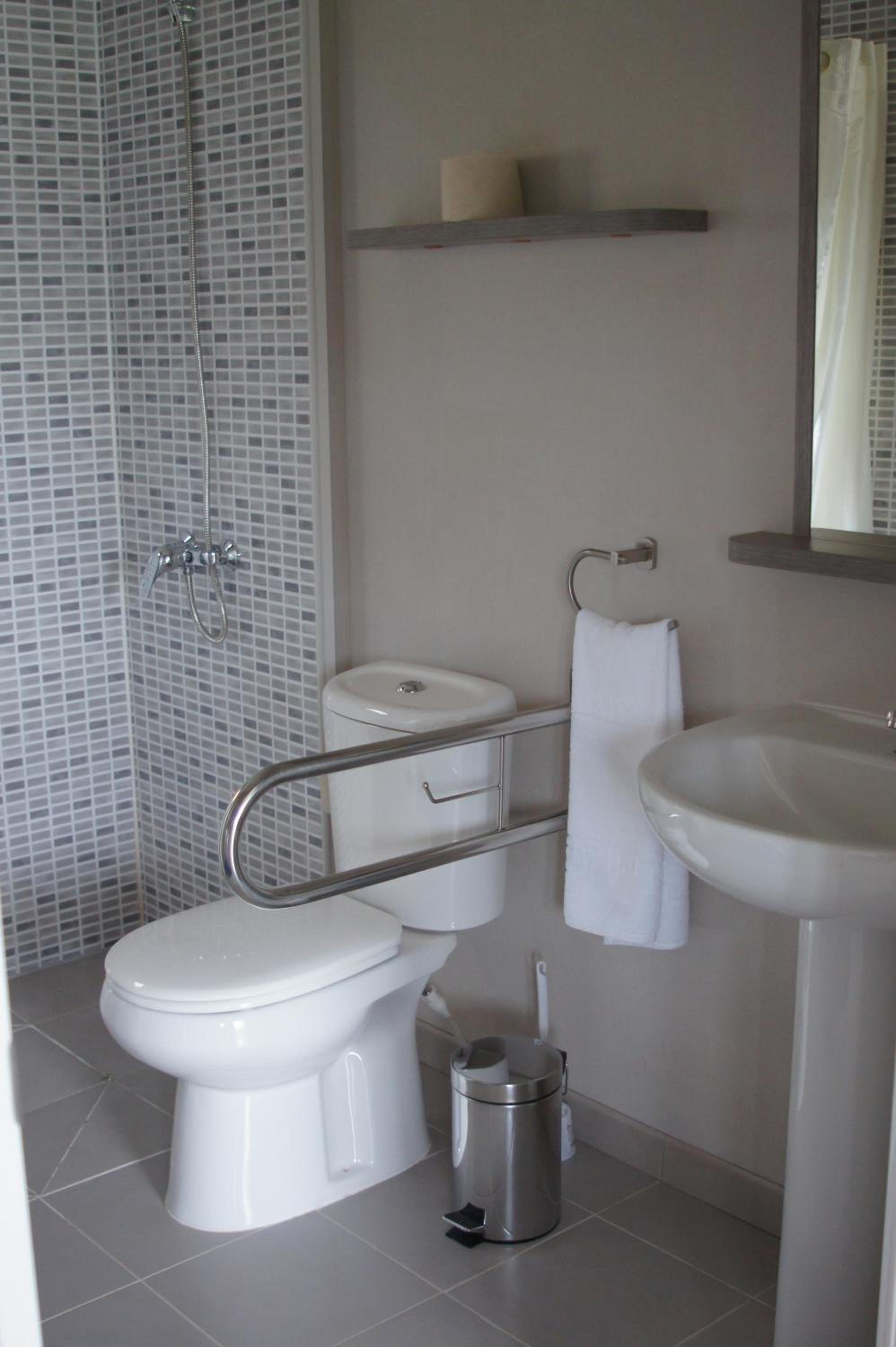 One-Bedroom Bungalow photo 2