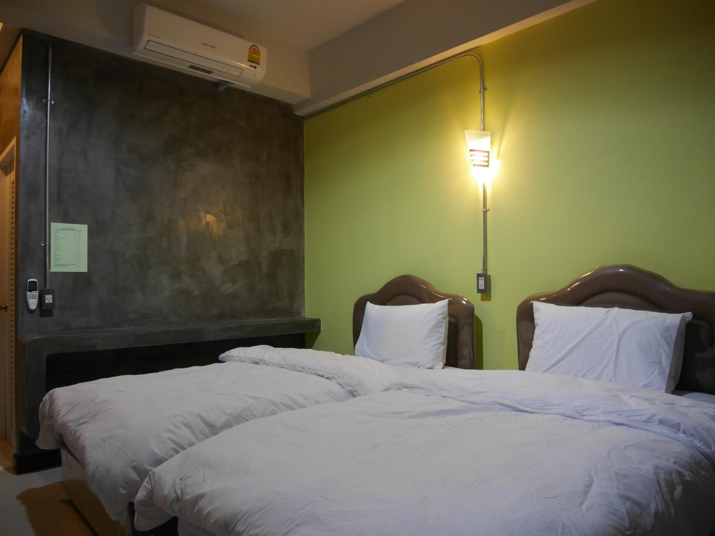 Standard Twin Room photo 2