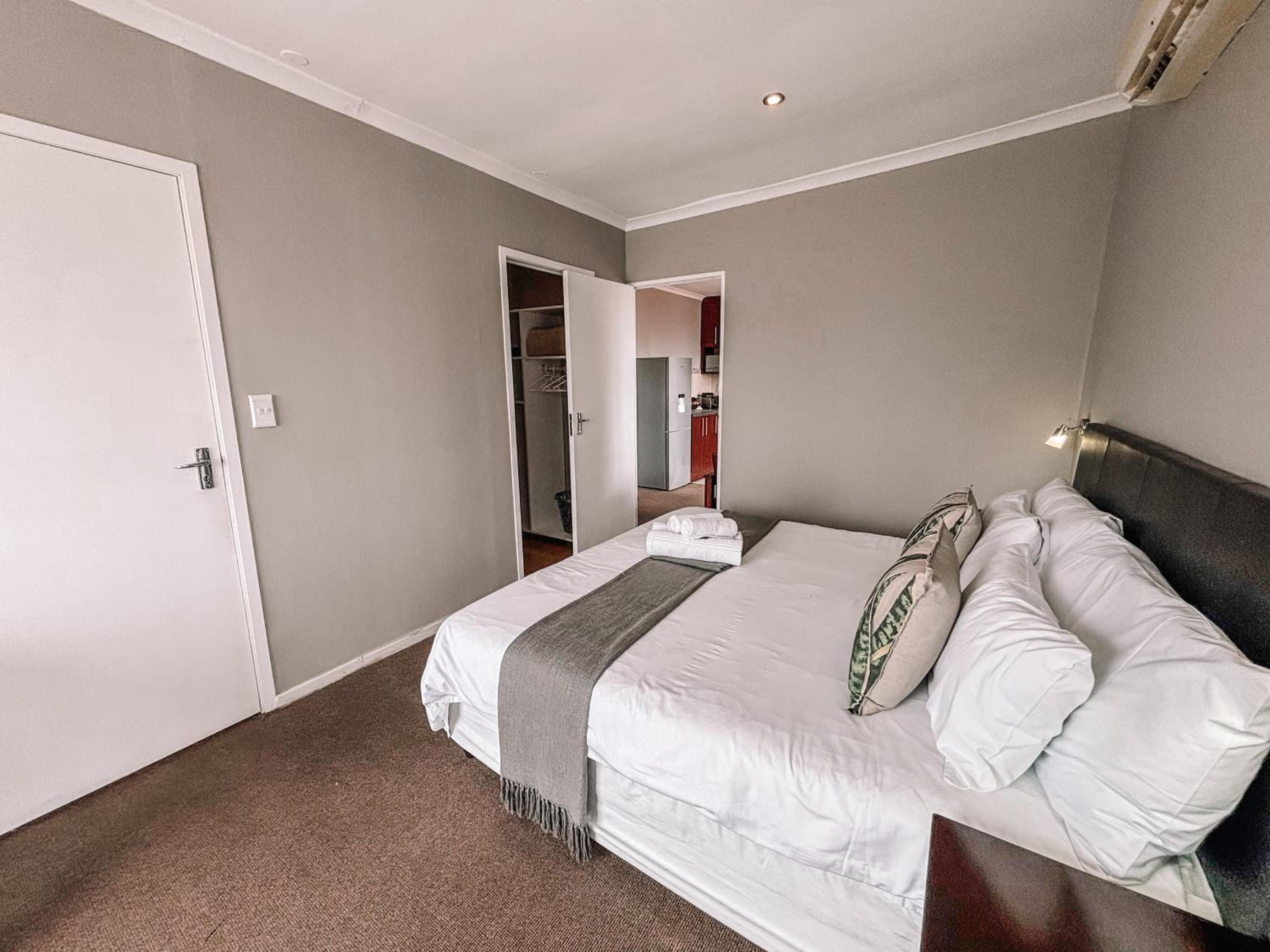 Suite with Mountain View