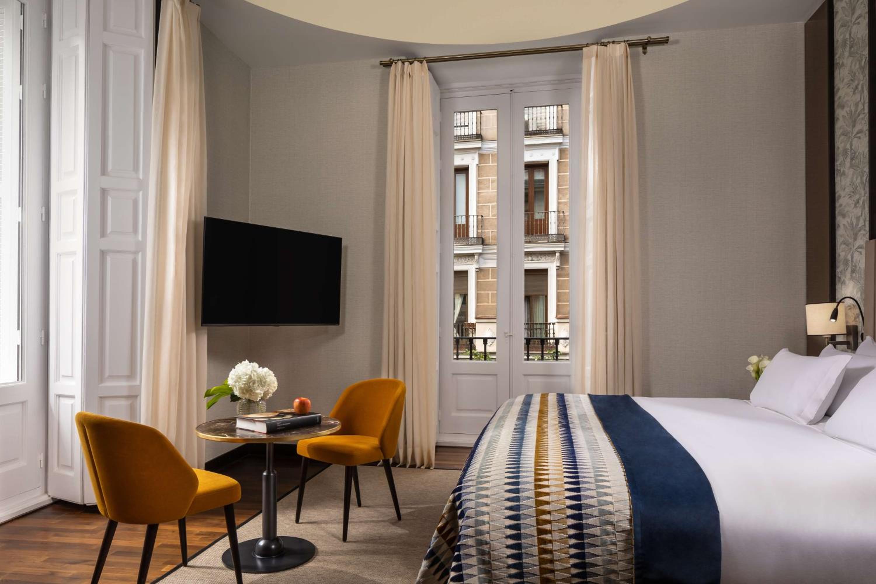 Suite with Extra bed (2 Adults + 2 Children)