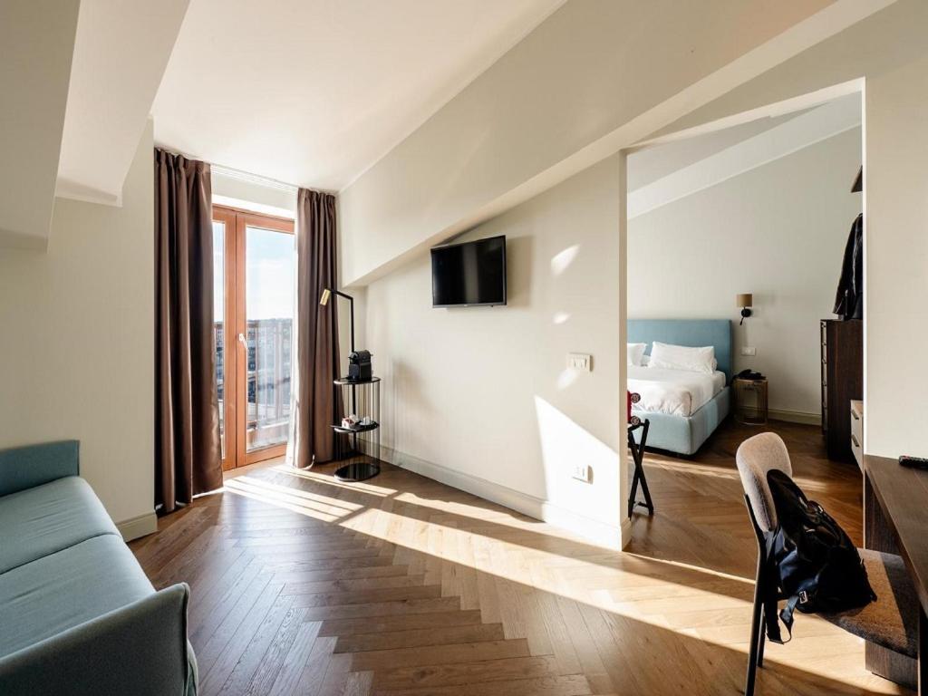 Junior Suite - Photo 13