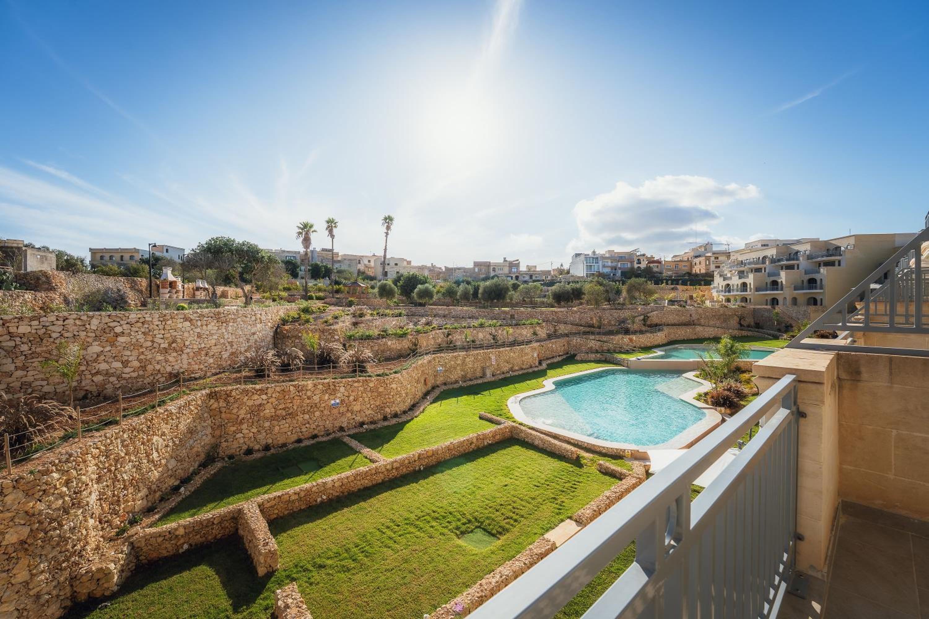 Three-Bedroom Premium Apartment with Resort View