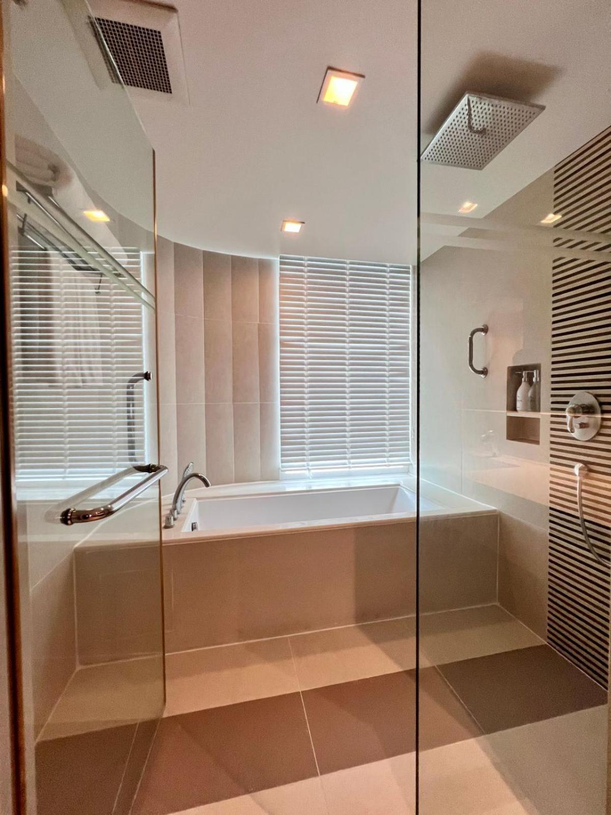 Presidential Suite photo 3