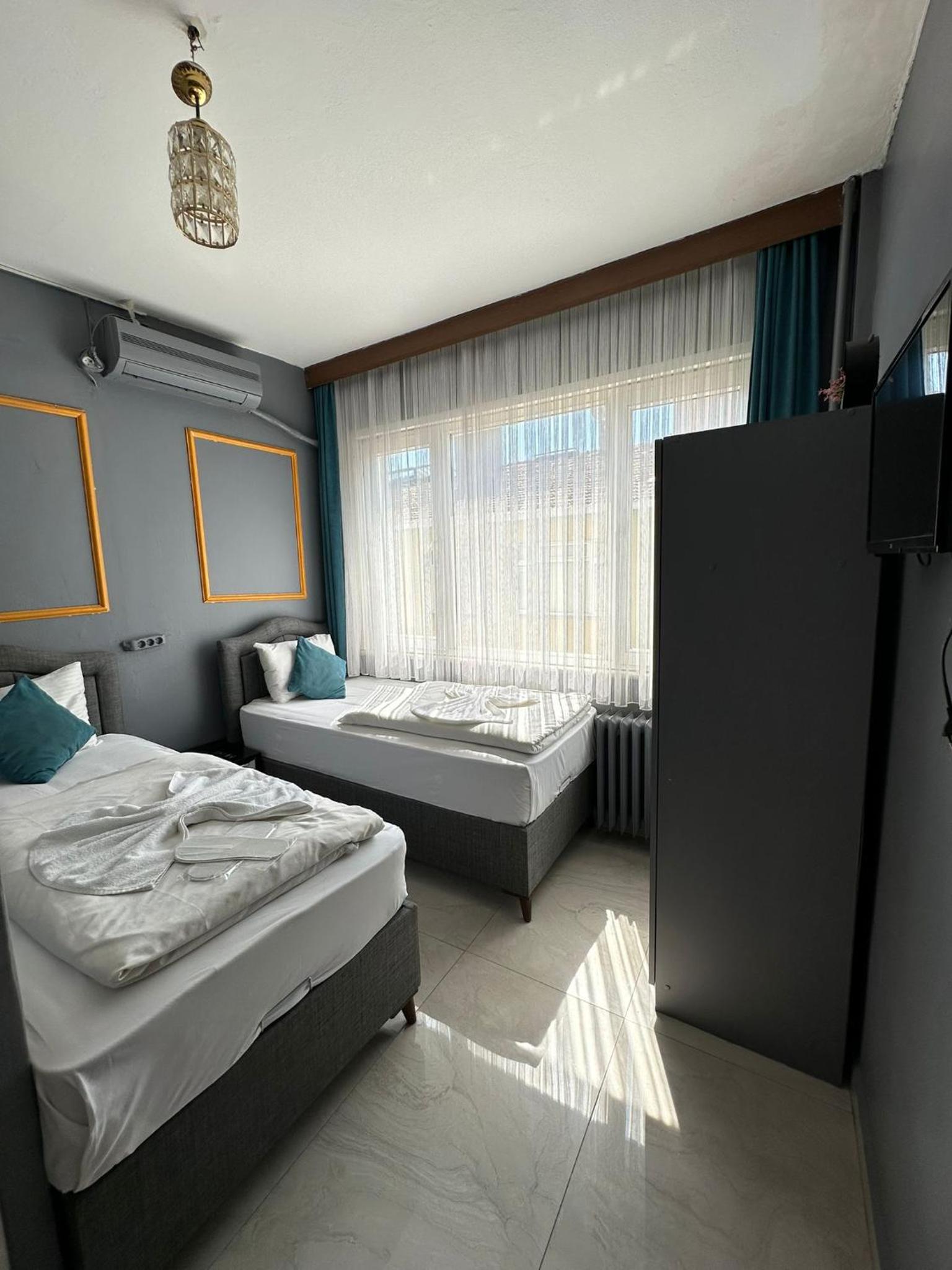 Standard Twin Room photo 3