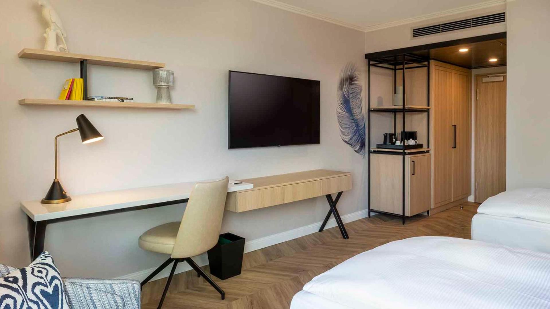 Executive Twin Room - Lounge Access thumbnail 6