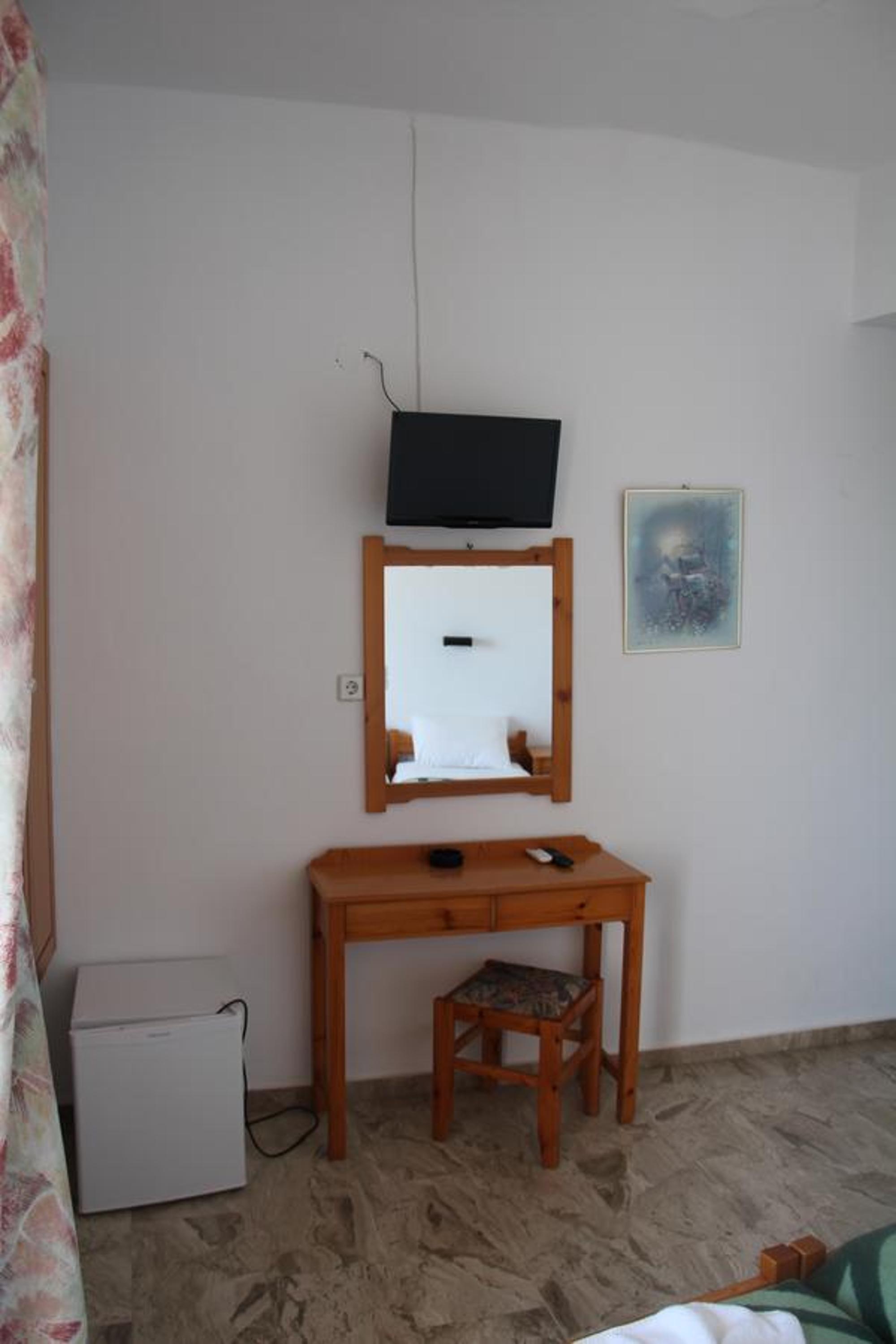 Single Room with Balcony photo 3