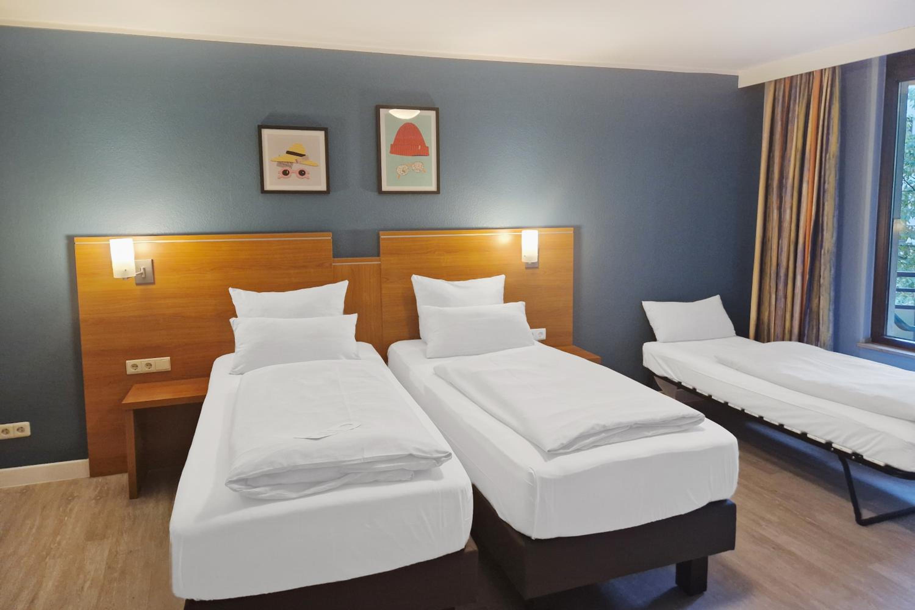 Standard Twin Room with Sofa Bed