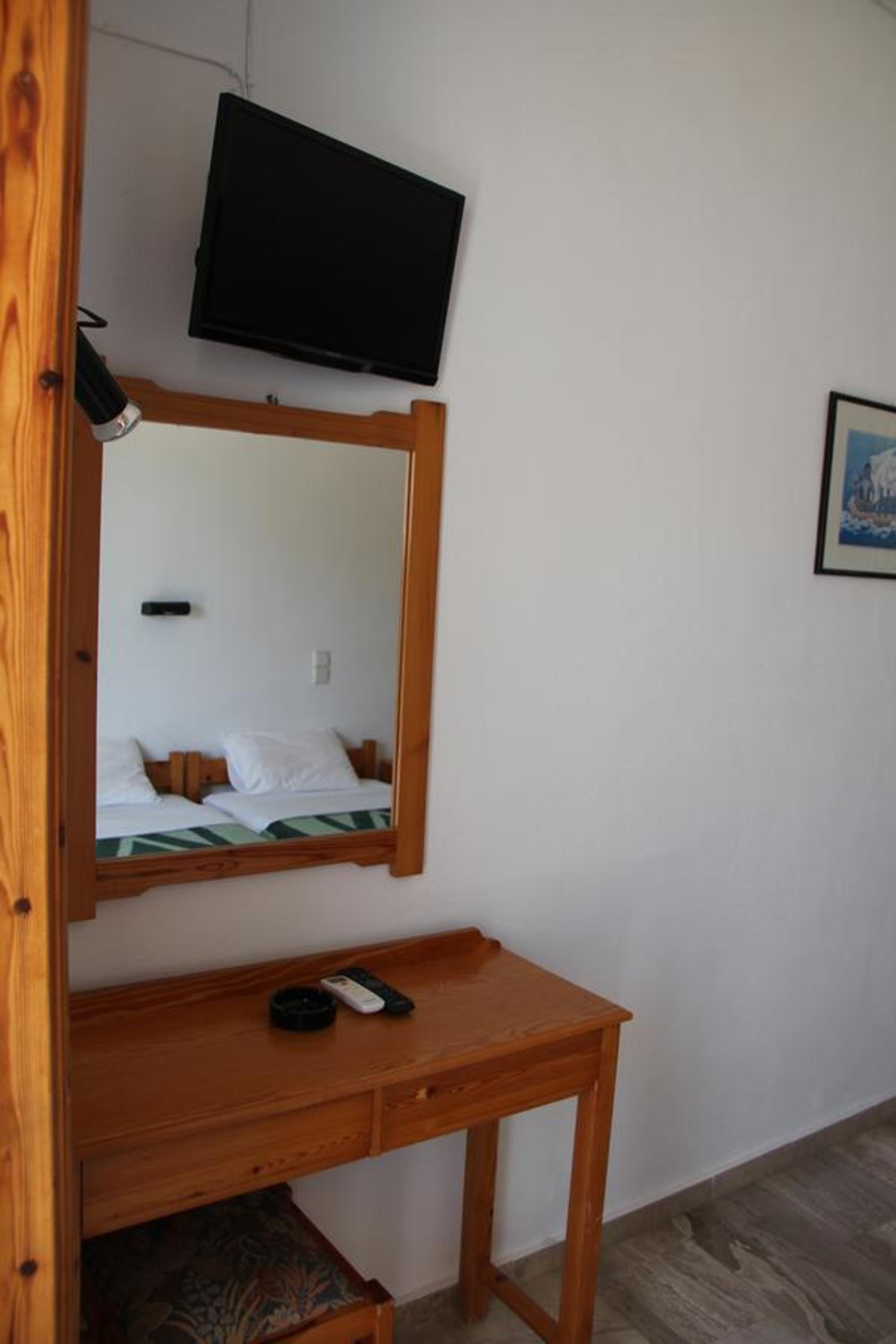 Studio with Balcony photo 3