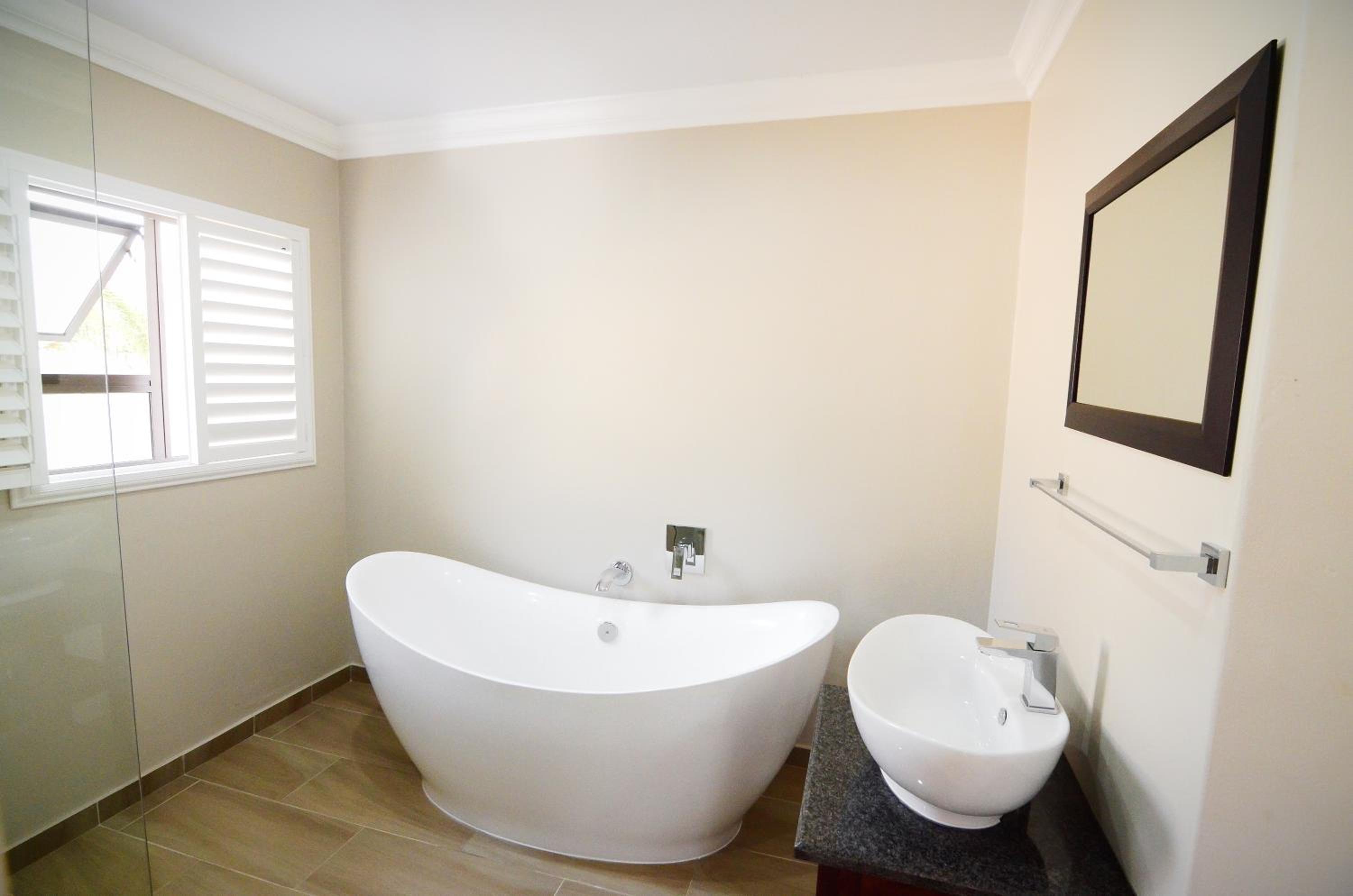 Family Room - Photo 4