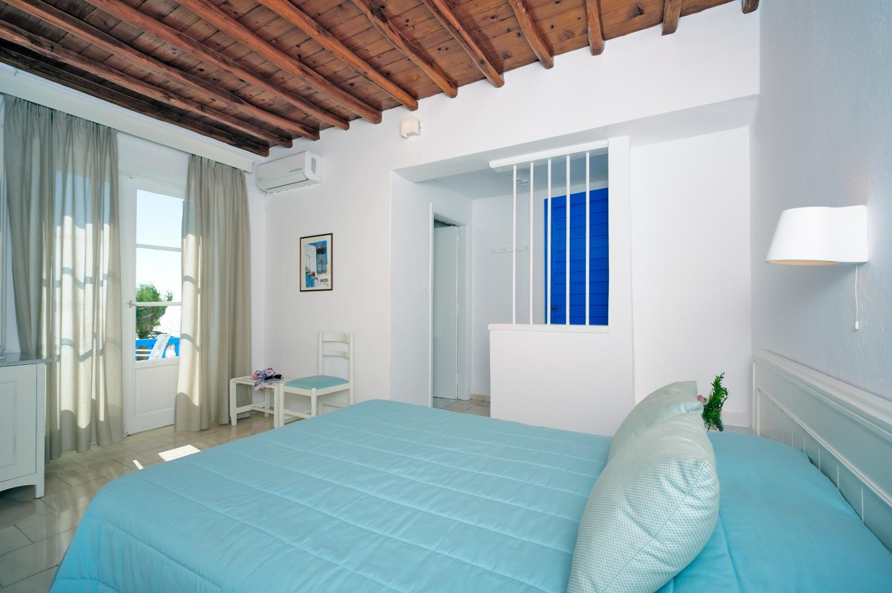 Double or Twin Room with Sea View photo 1