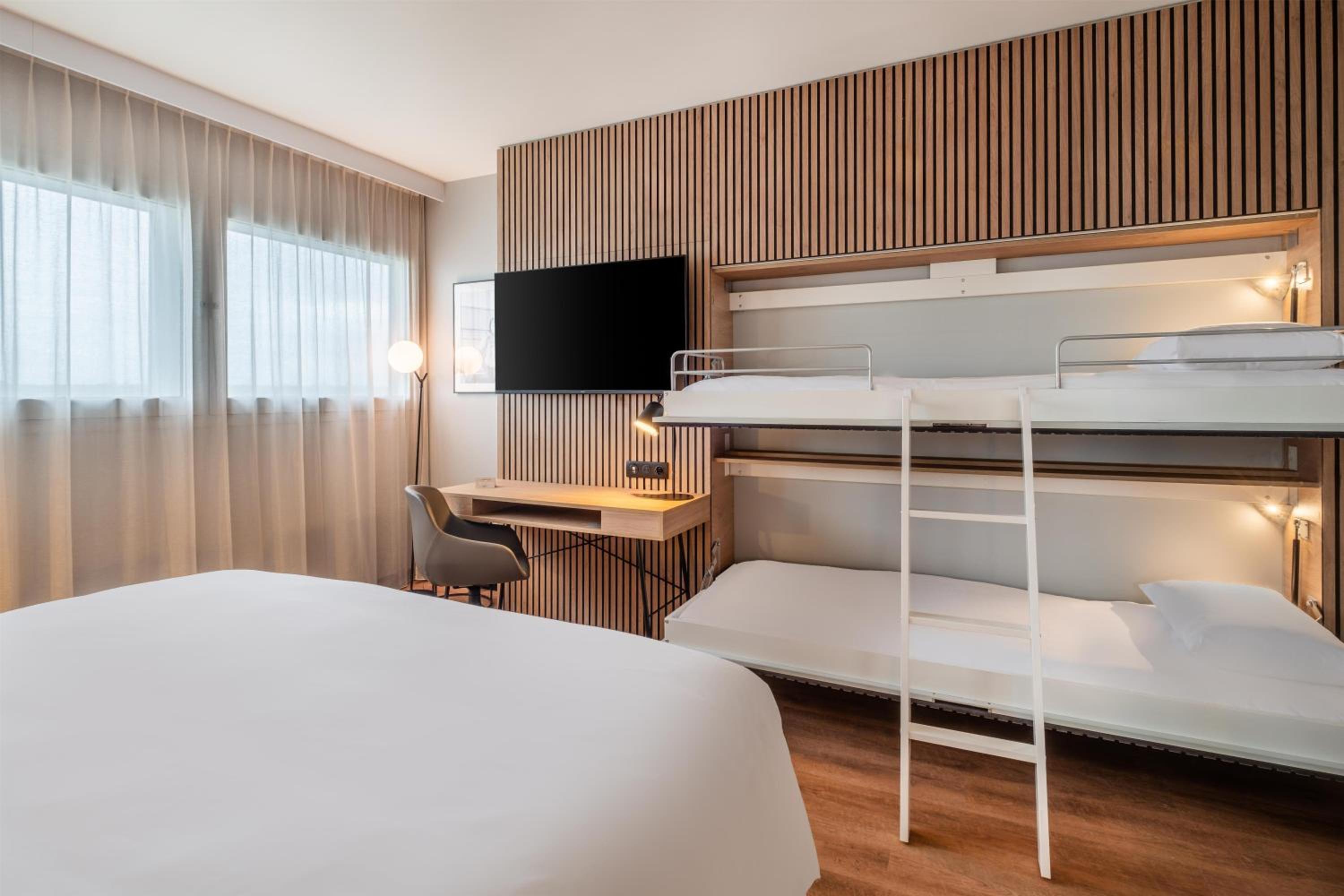 Superior Room with Two Bunk Beds