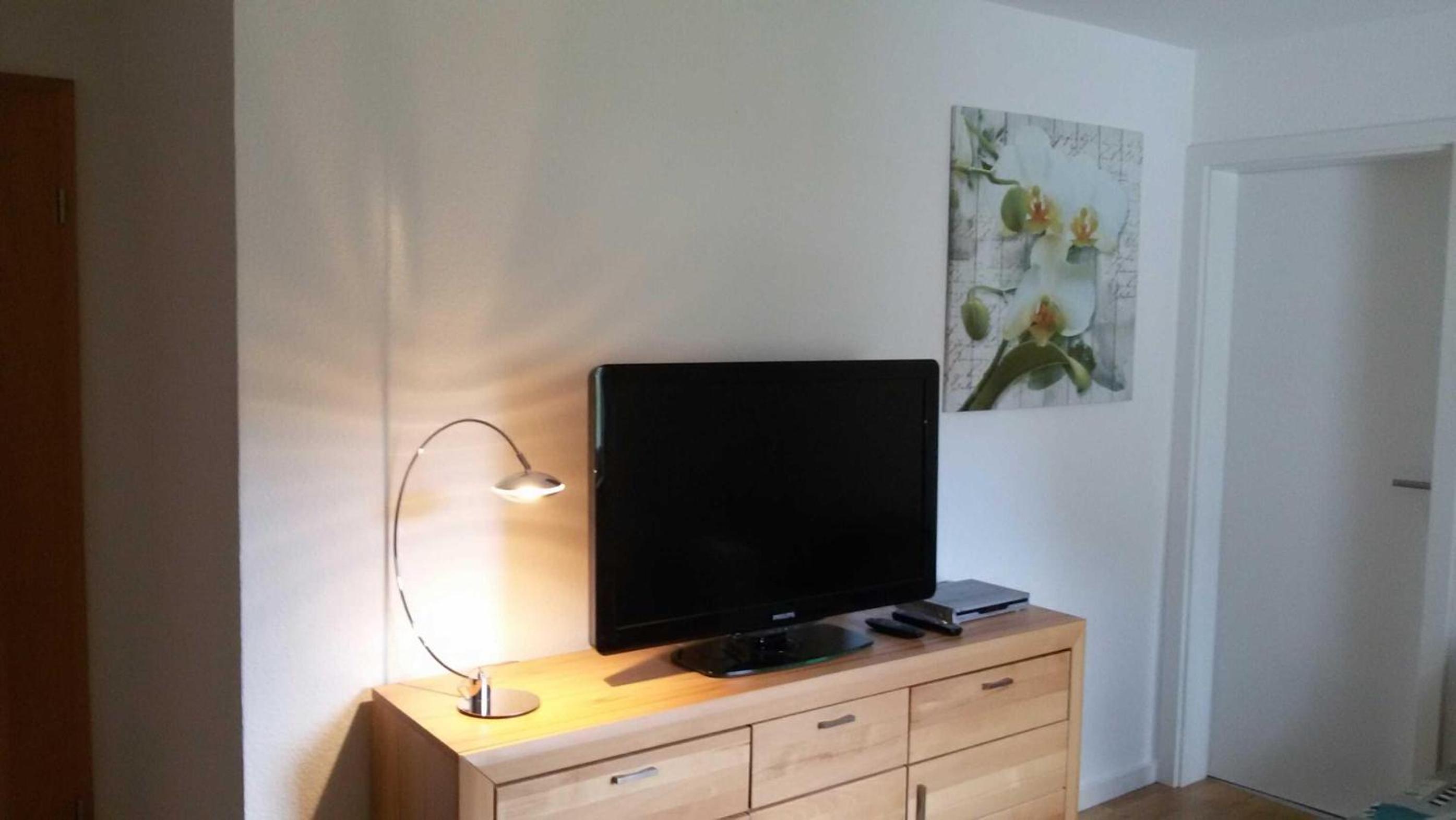 One-Bedroom Apartment with Bathroom photo 2