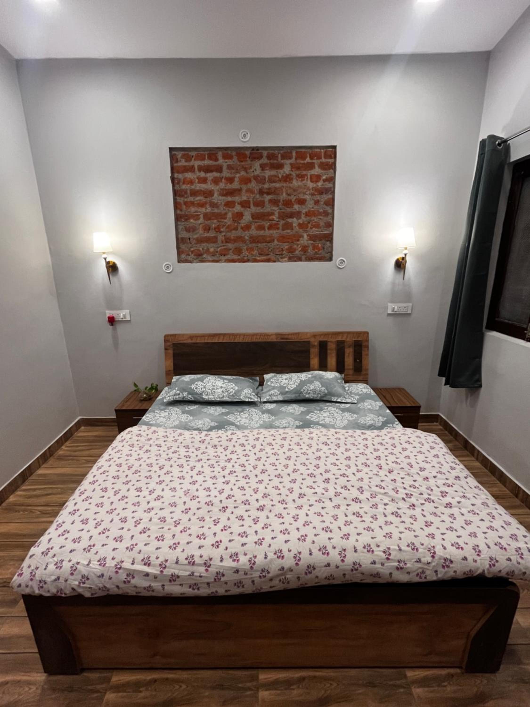 Two-Bedroom Cottage photo 1