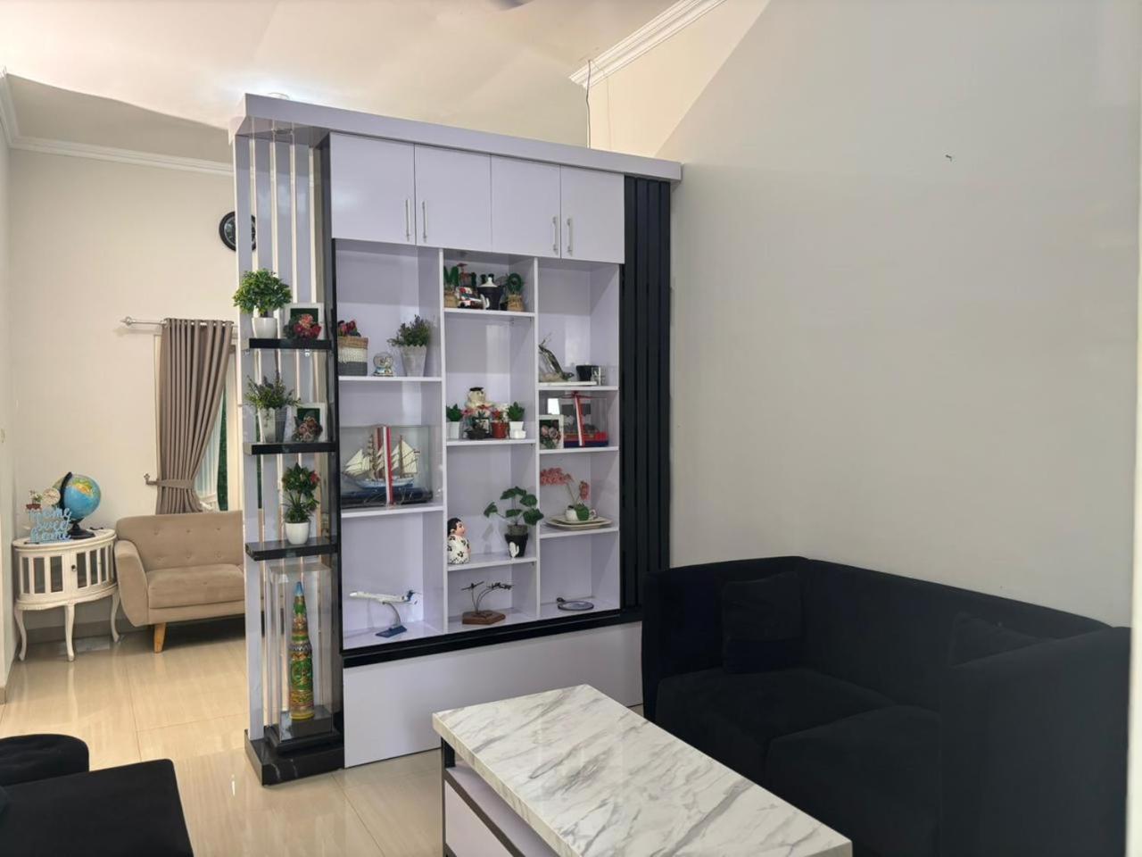One-Bedroom House photo 2