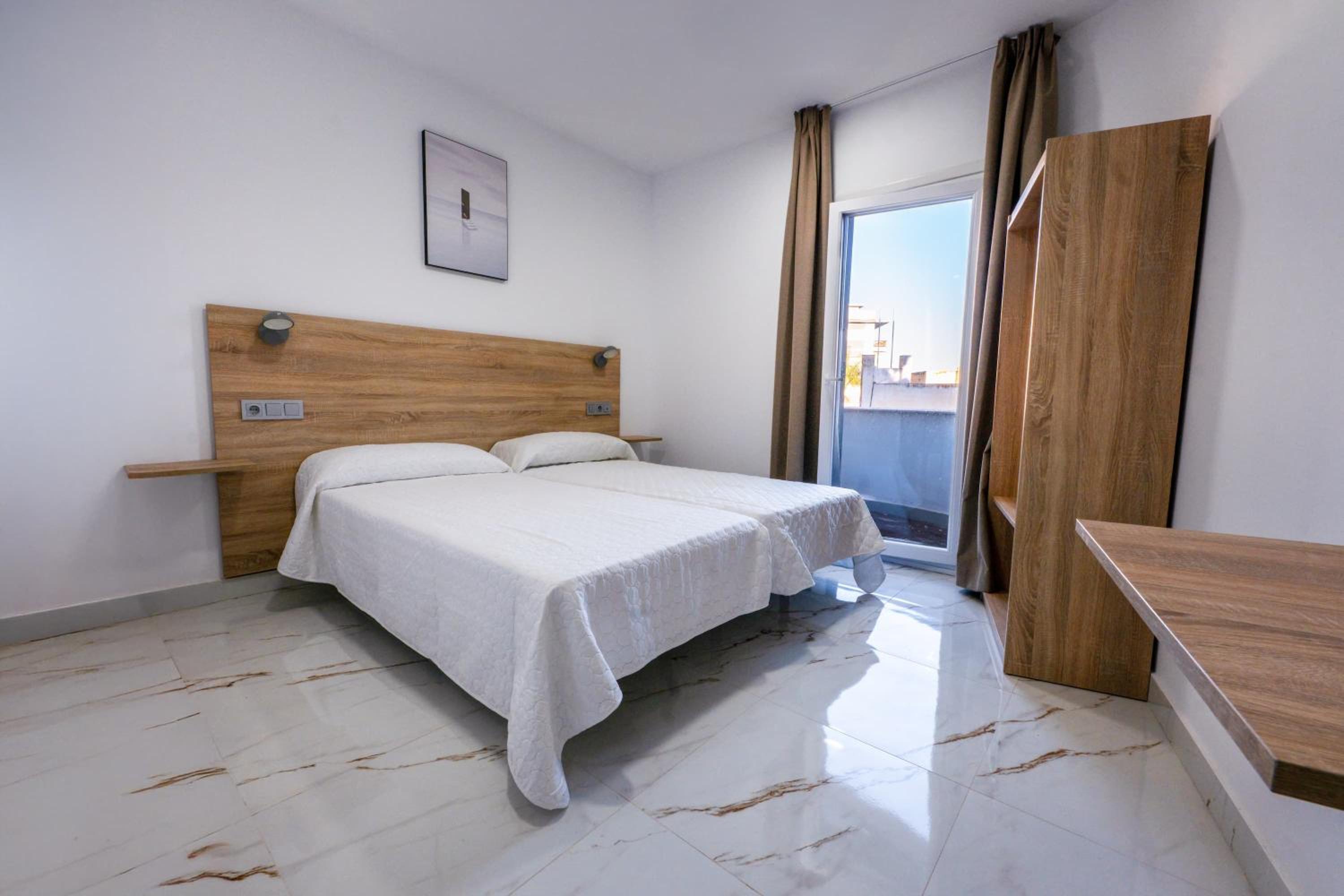 Twin Room with Balcony
