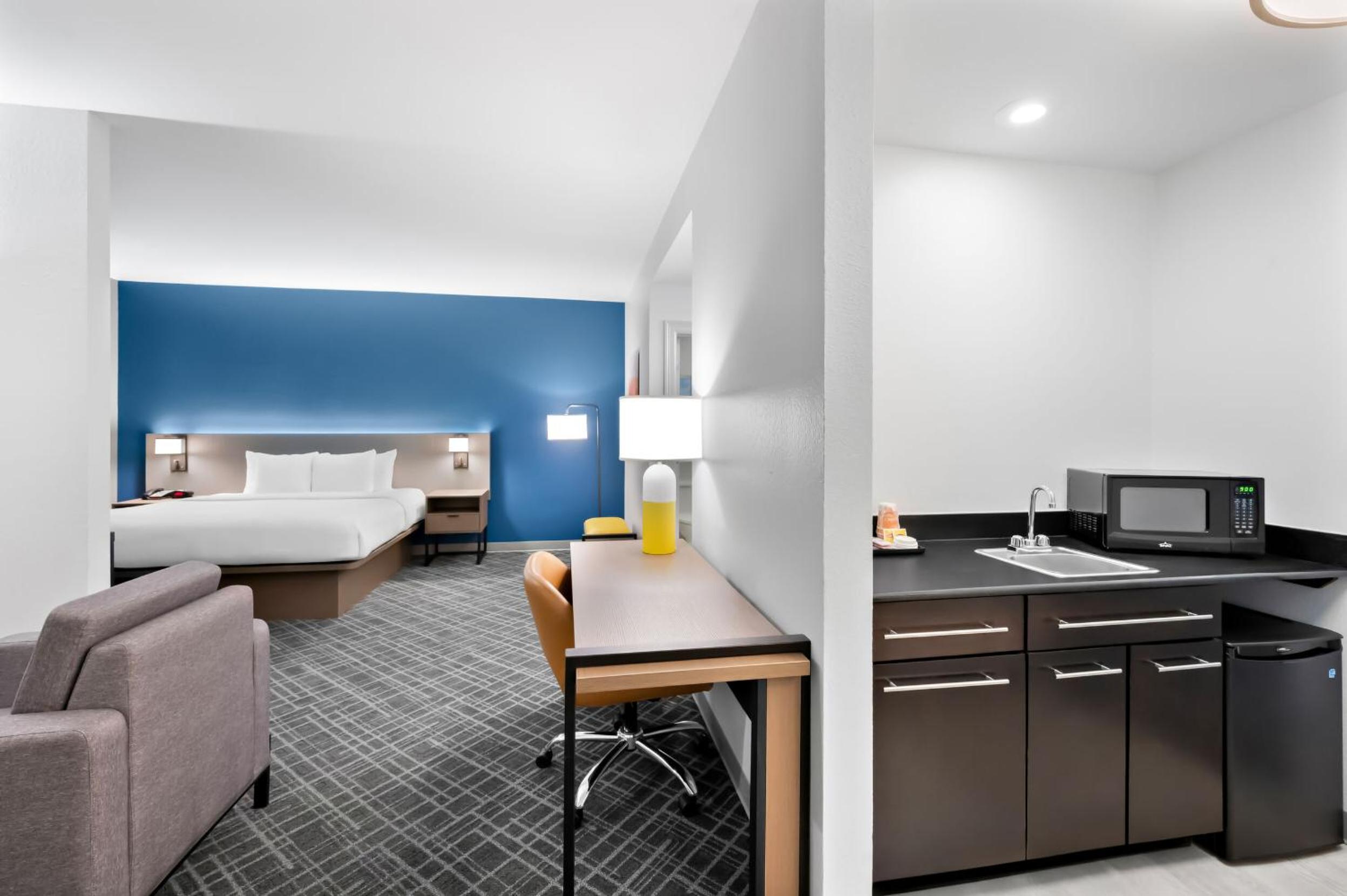 King Suite with Sofa Bed - Non-Smoking