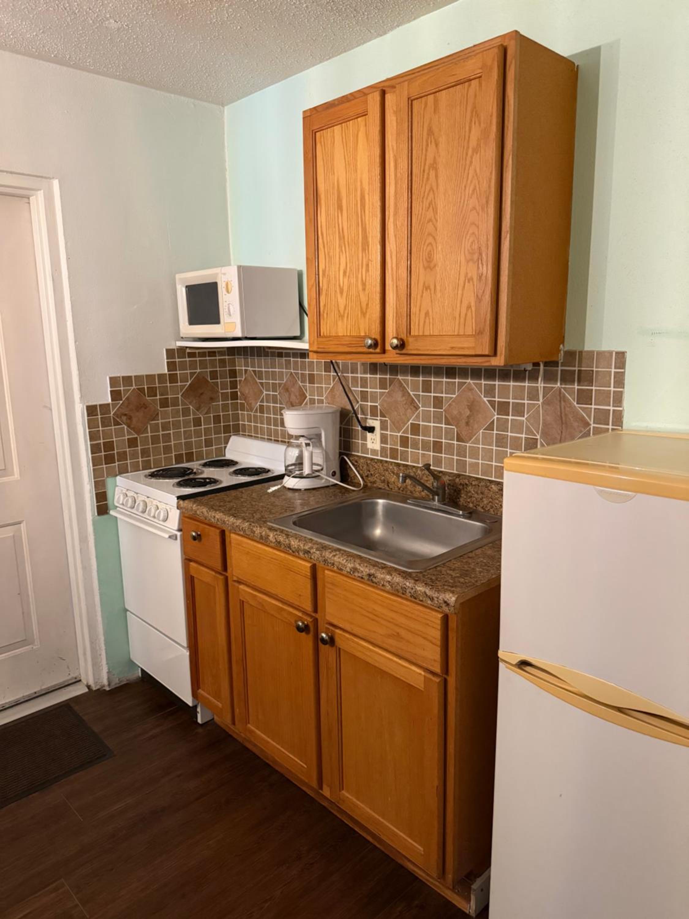 Standard Queen Room - Photo 2