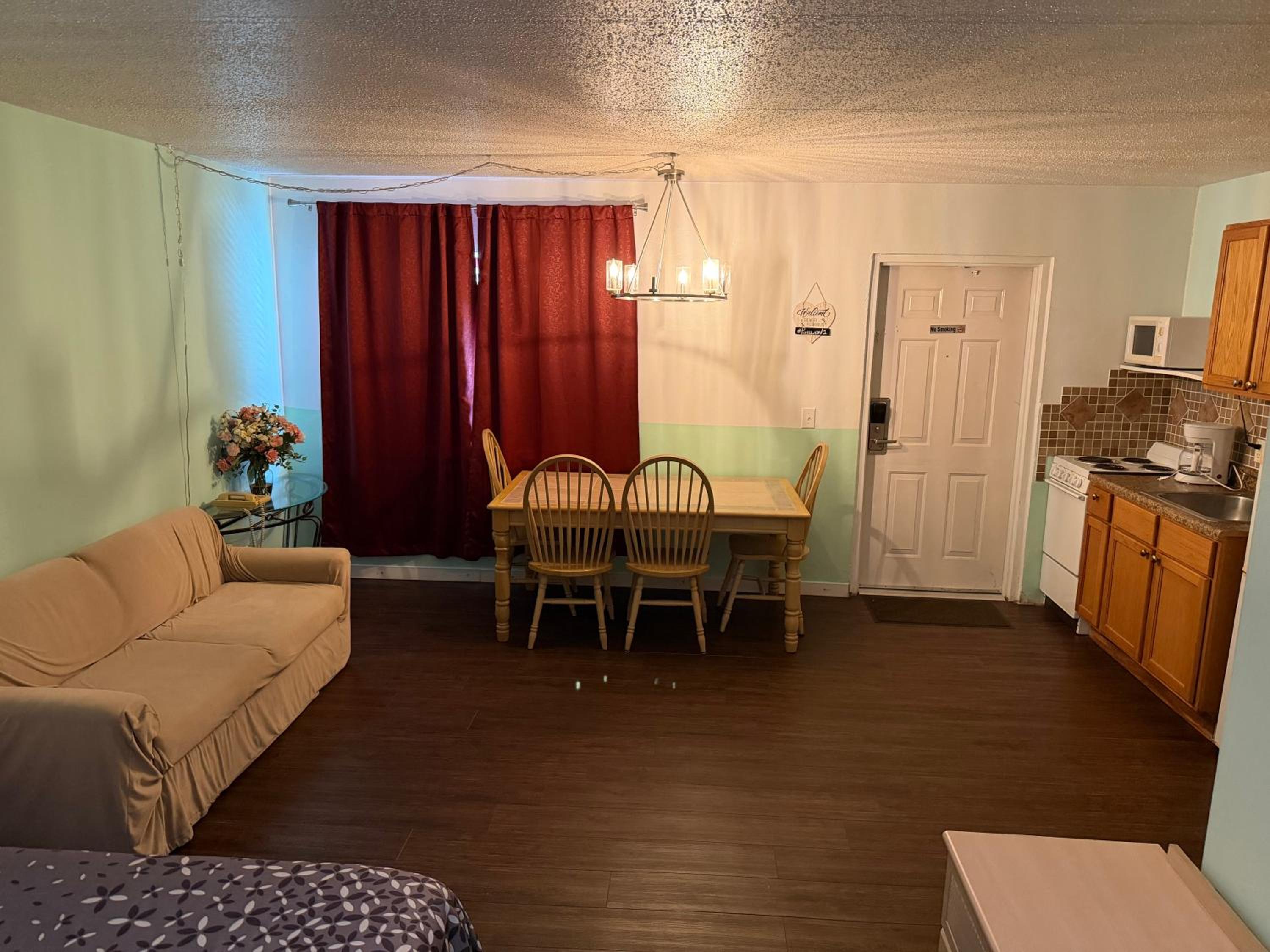 Standard Queen Room - Photo 1
