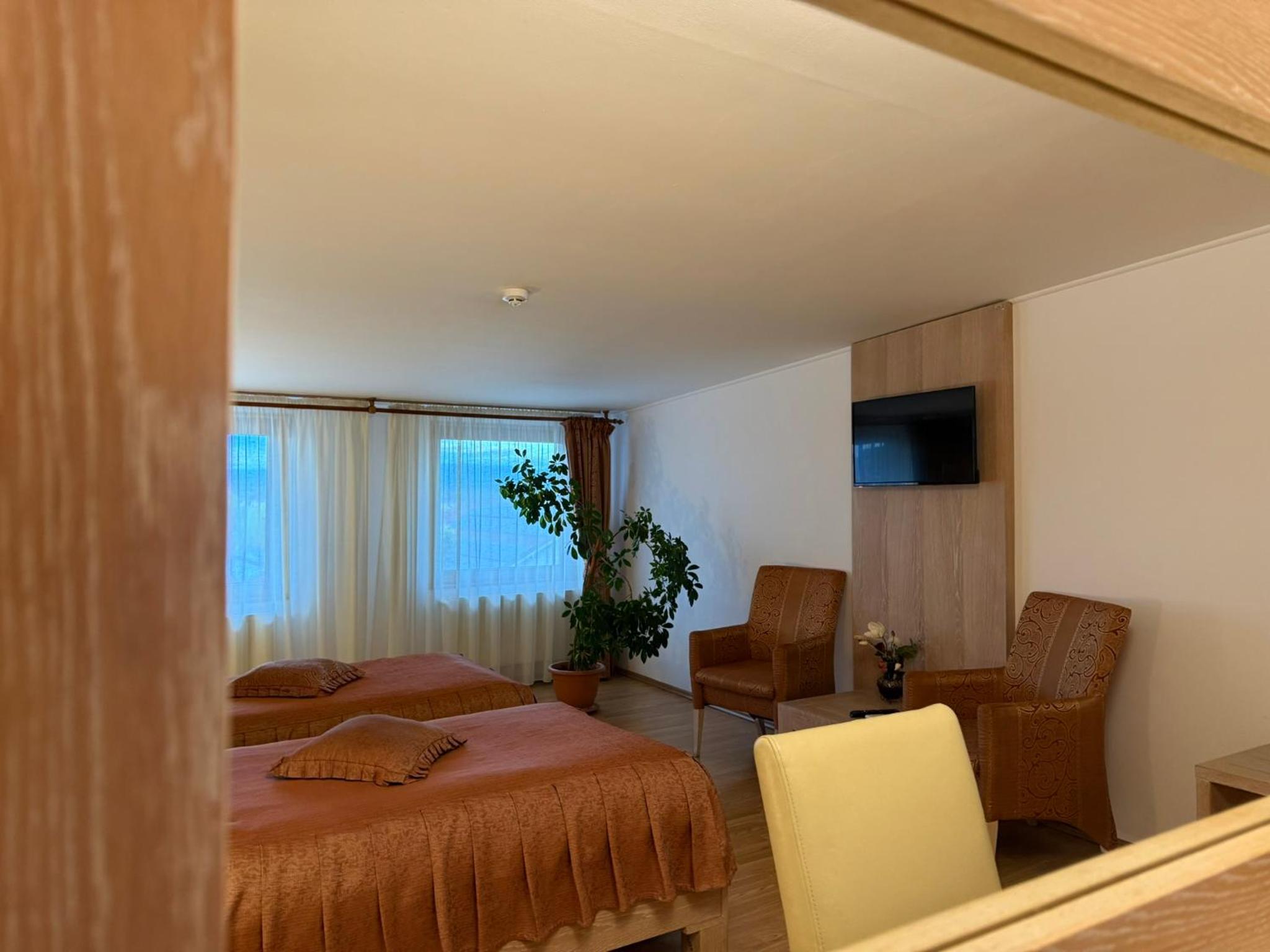Superior Twin Room - Photo 11