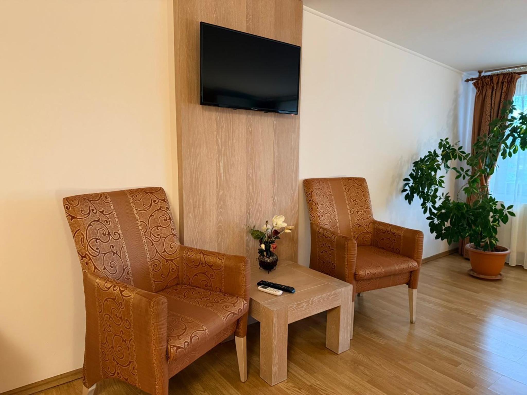 Superior Twin Room - Photo 8