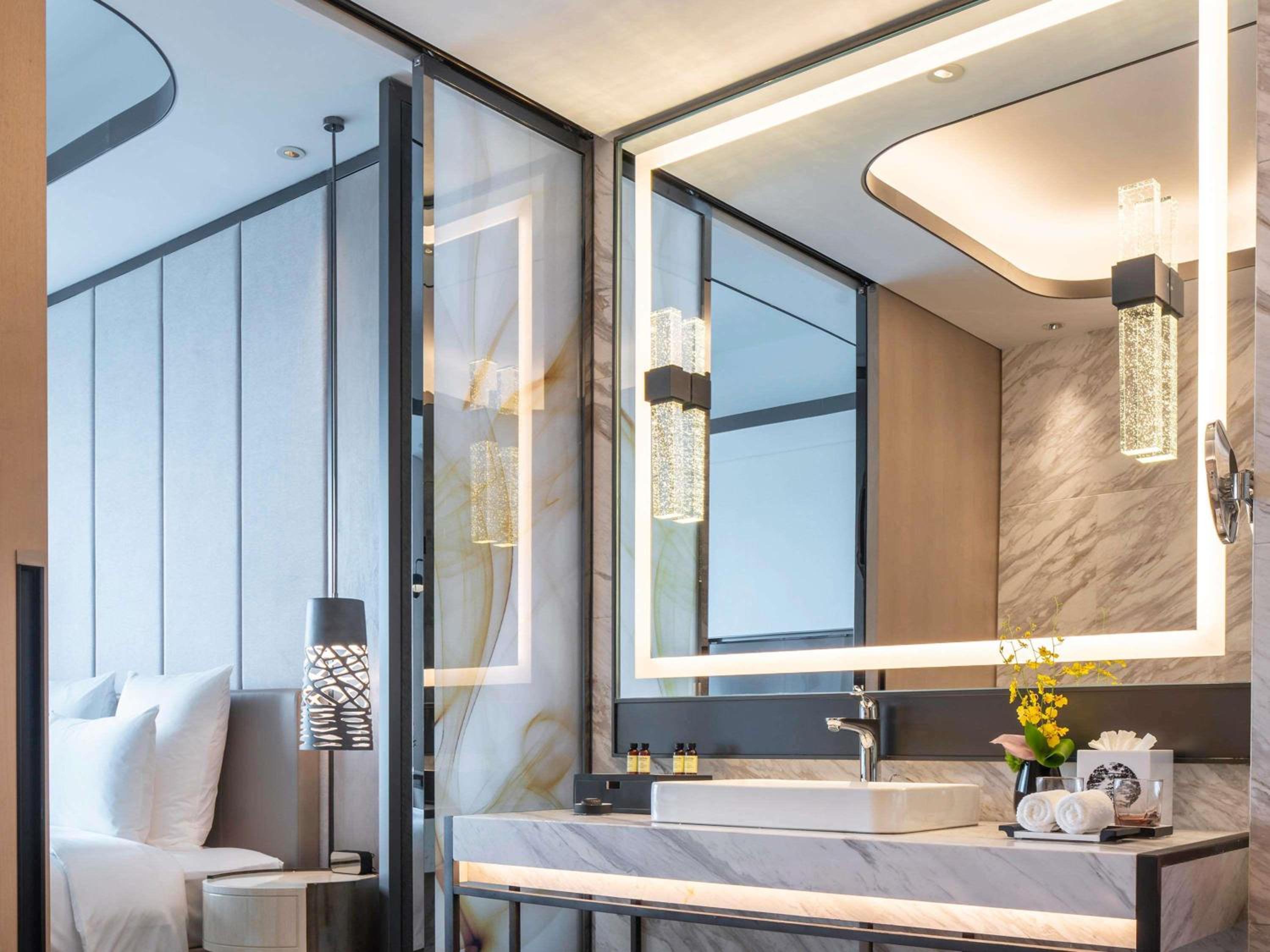 Superior Executive King Room with Lounge Access